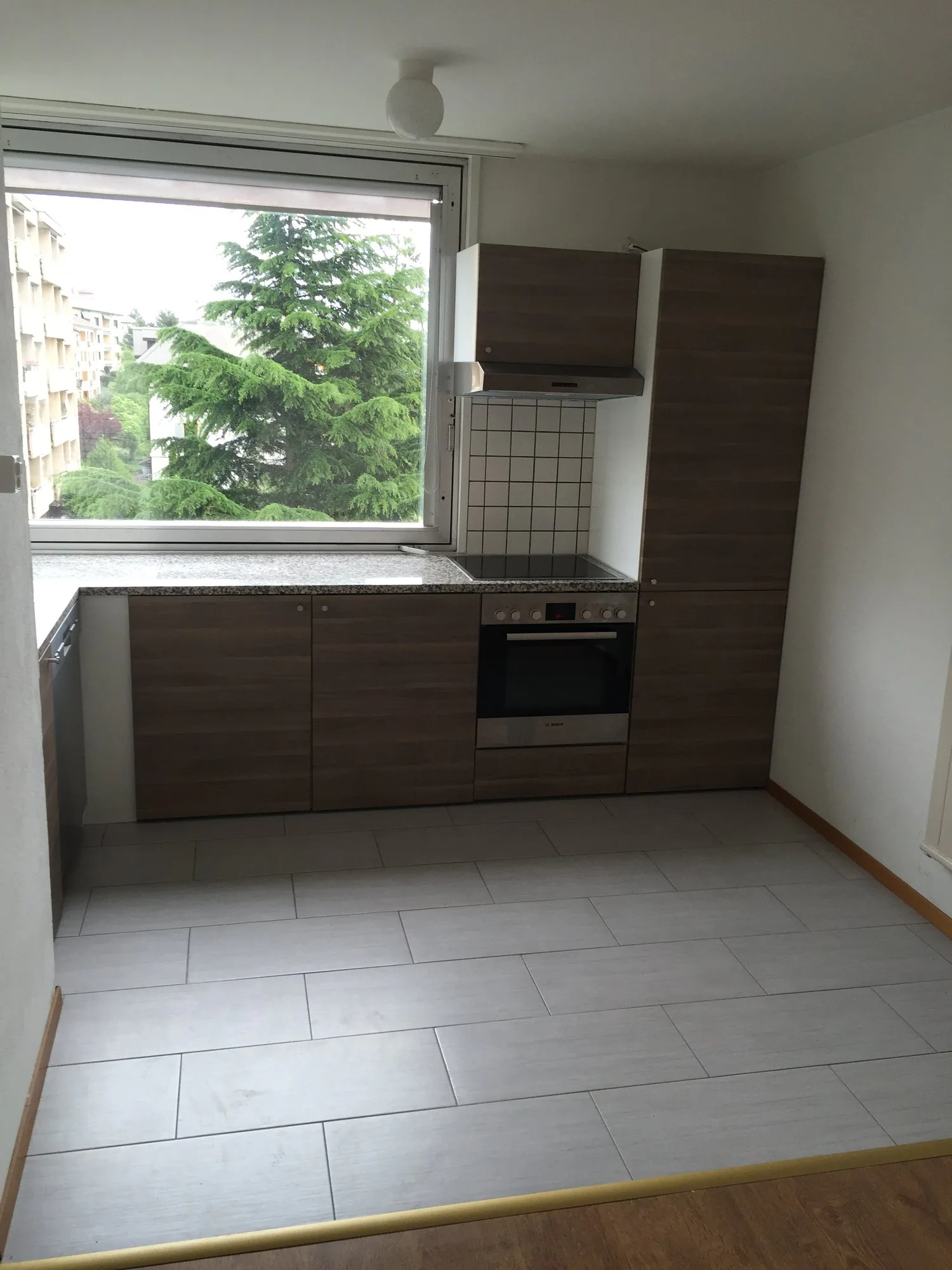 Wohnung mit 3 Zimmern und Seeblick in Neuchâtel
