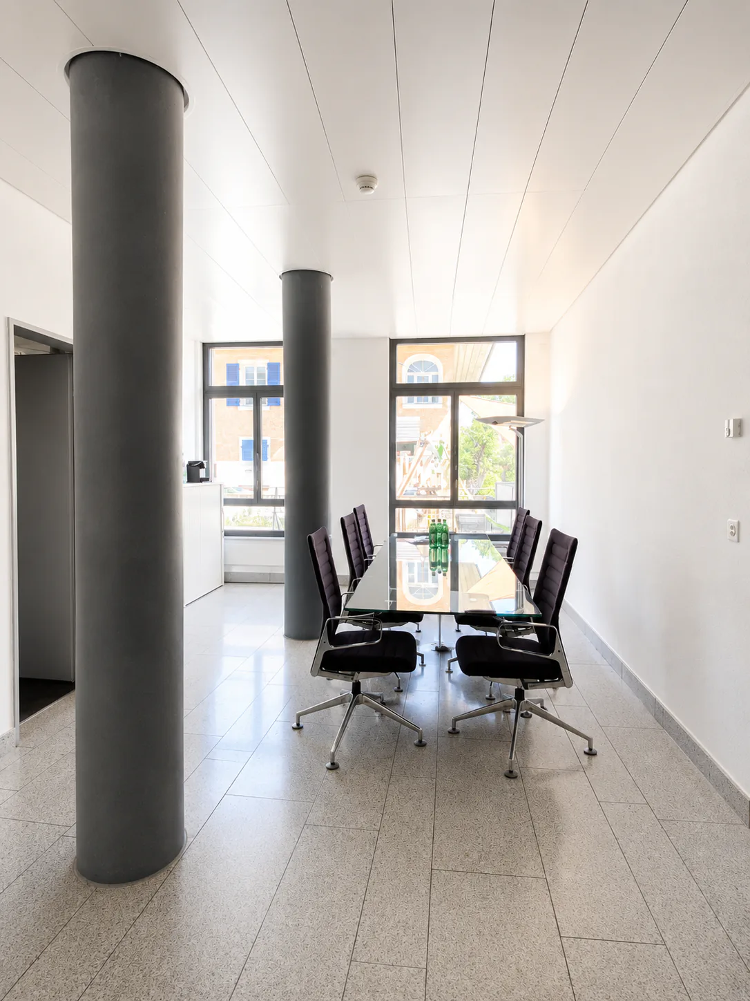 Espaces de bureaux attractifs dans un emplacement central à Chiuberg