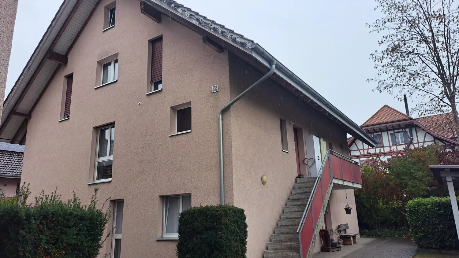 Appartement lumineux 4.5 pièces sur 2 étages avec charme