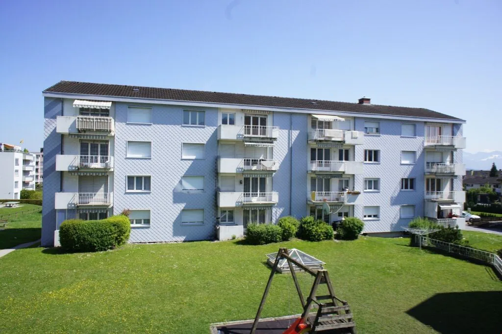 Plan généreux, moderne et avec balcon ensoleillé !