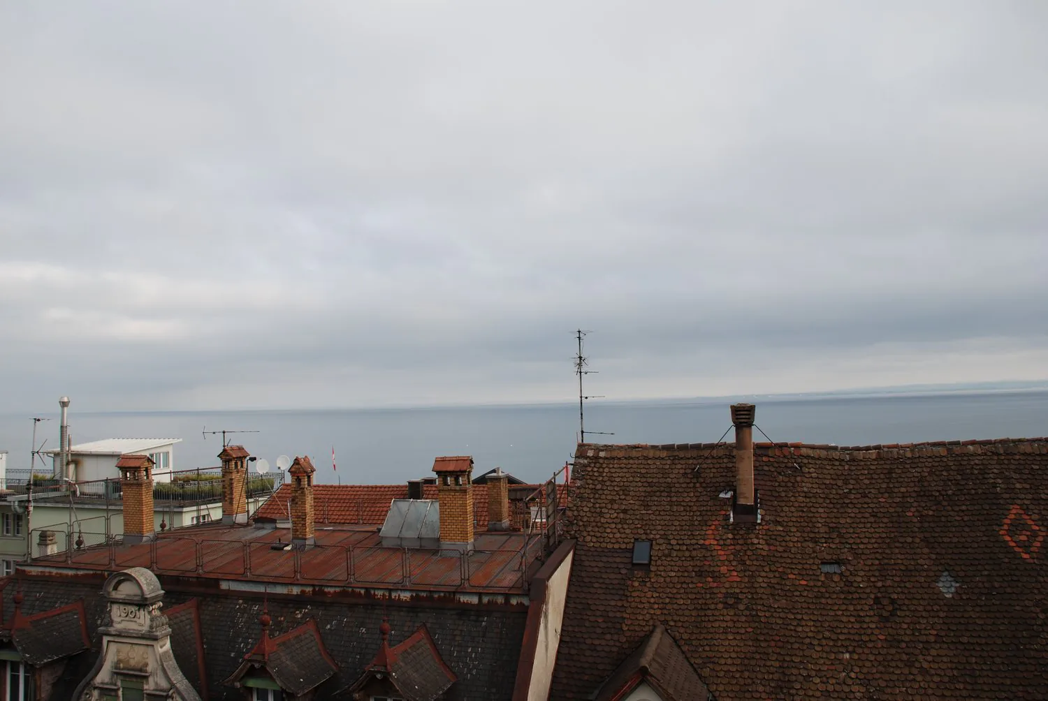 Charming 3.5-room attic apartment with lake view in Rorschach