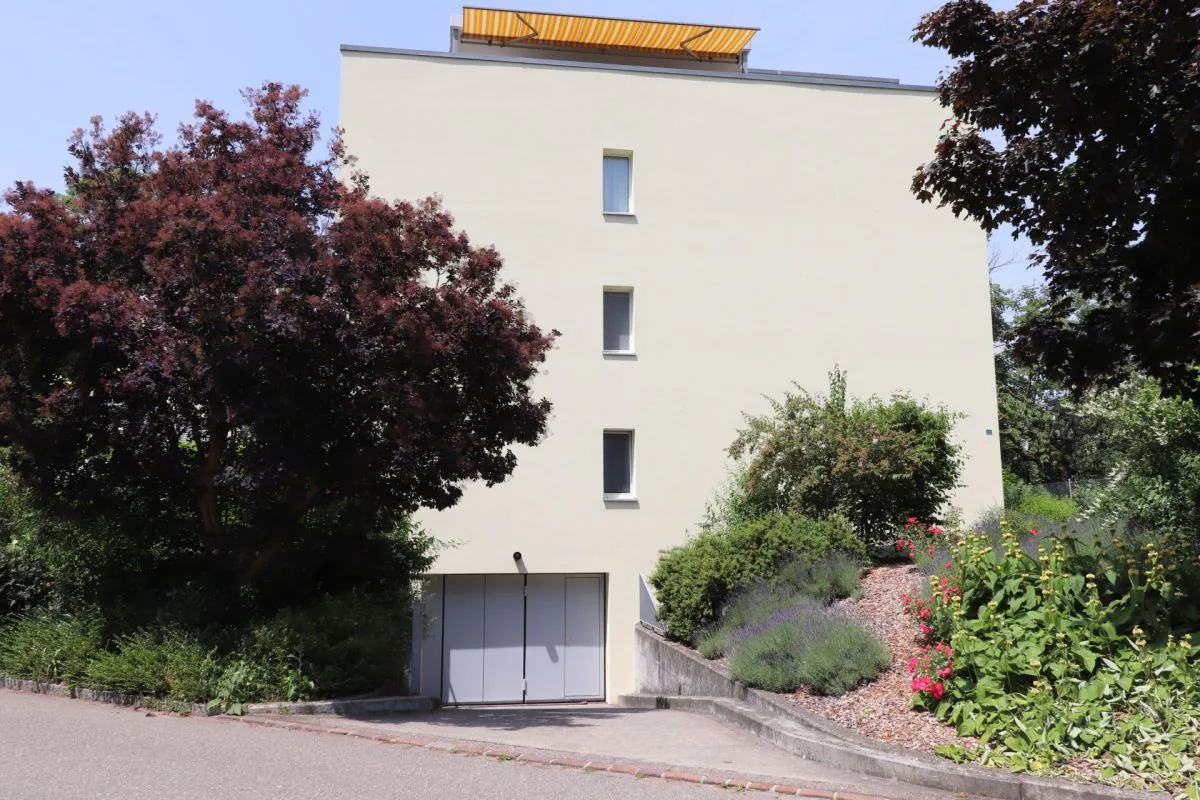 Place de stationnement à Bättwil à louer