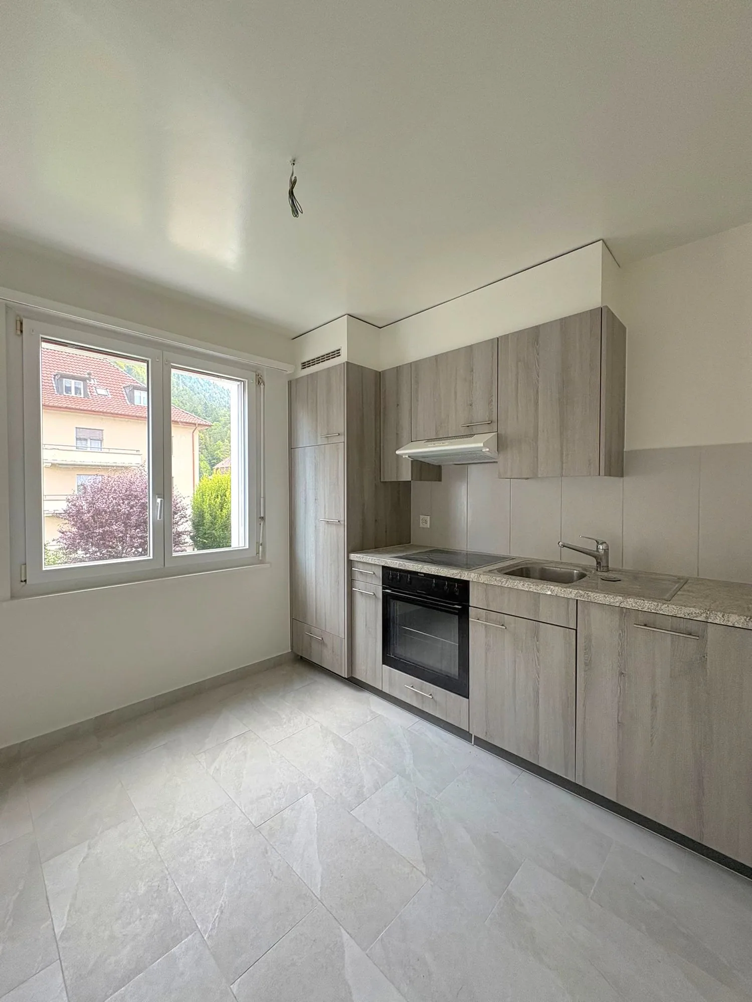 3-room apartment renovated with large balcony
