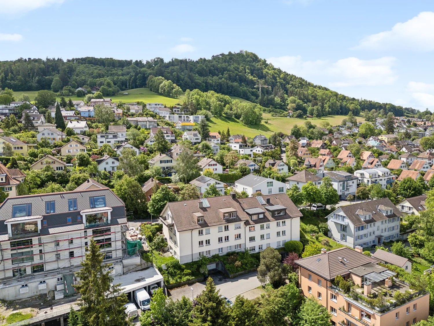Einstellhallenplätze in Spiegel b. Bern zu vermieten
