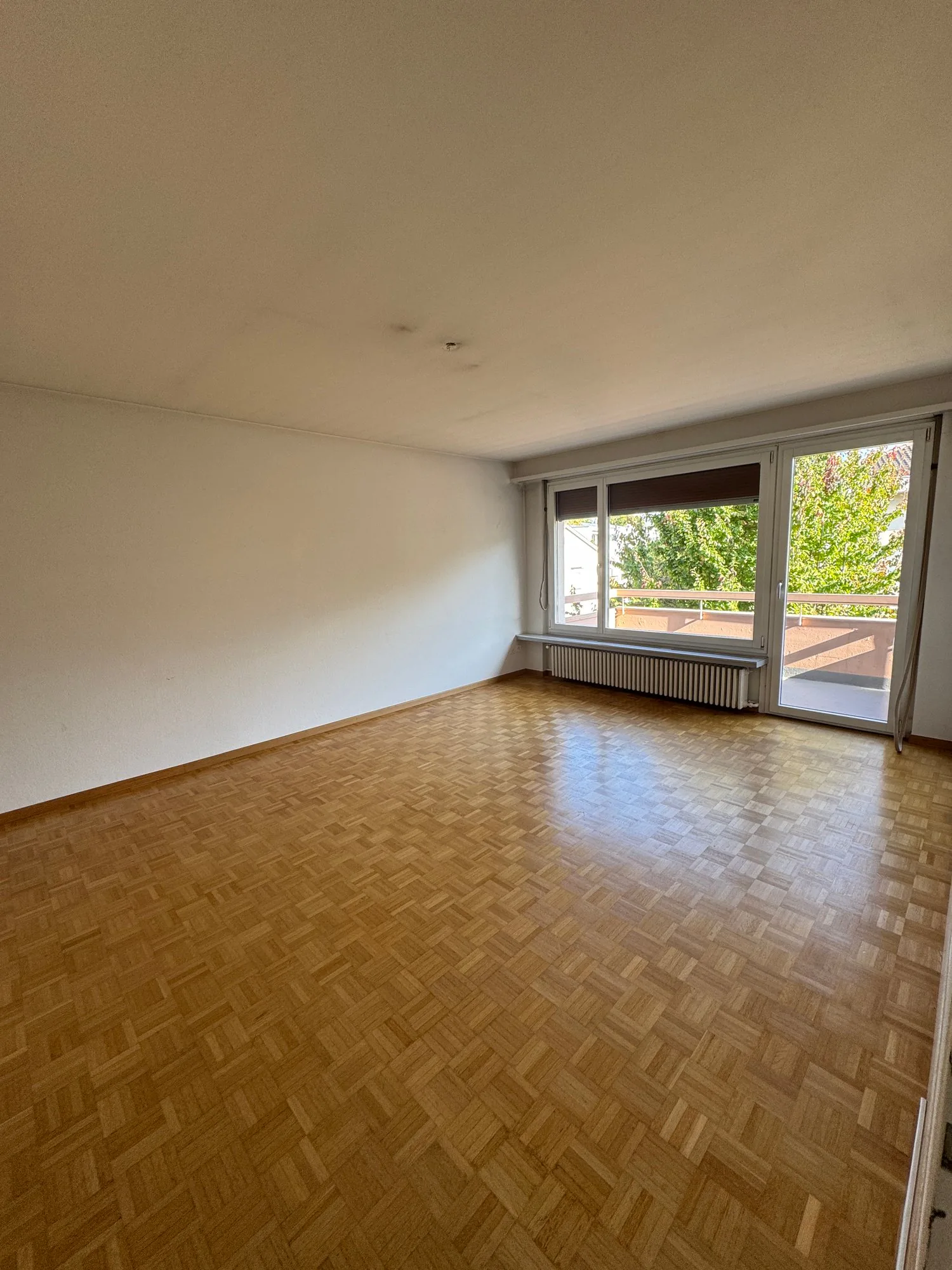 BEFRISTET: Befristete Wohnung an genialer Lage in Zürich Triemli