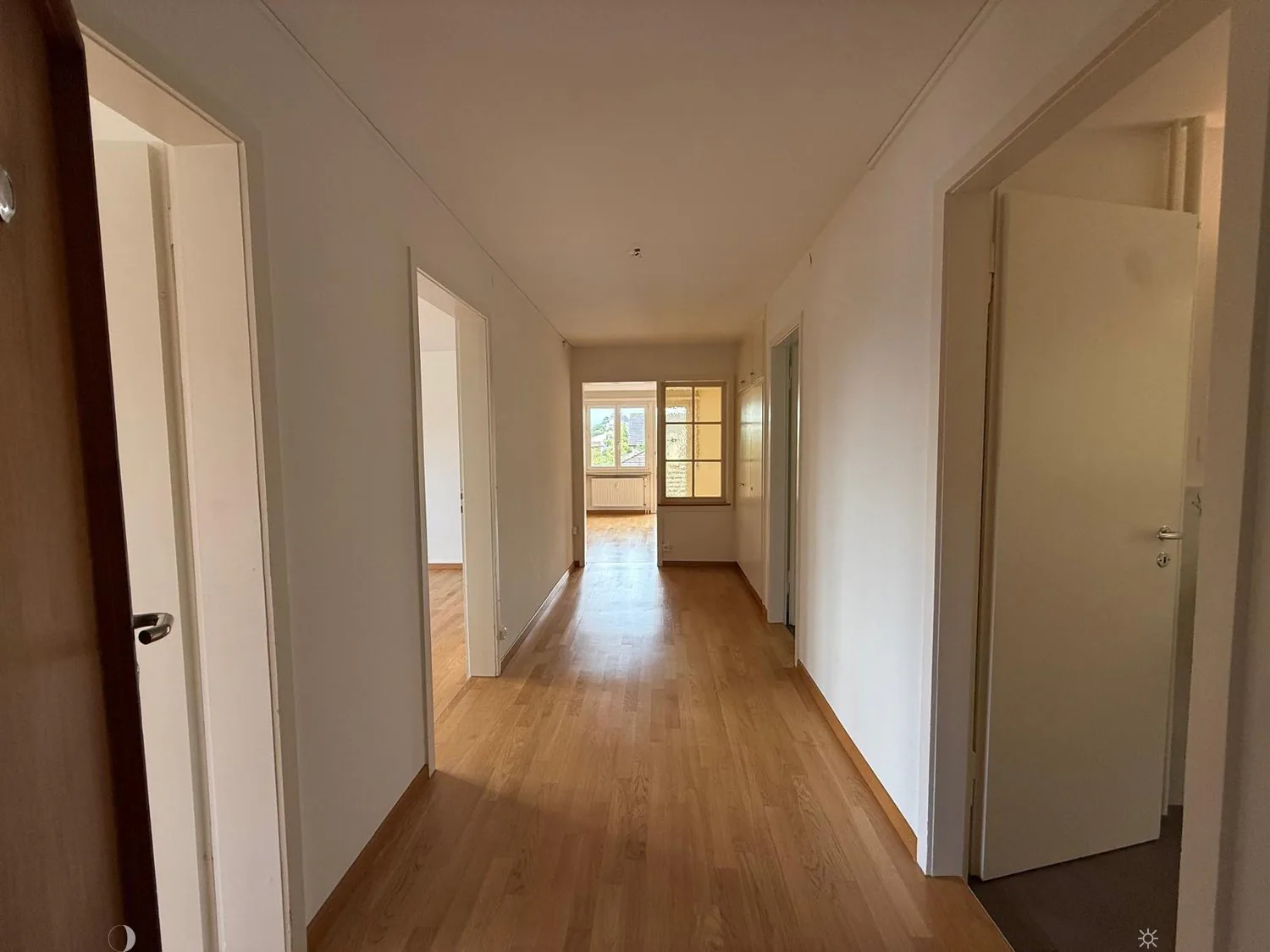 Helle 3-Zimmer-Wohnung mit Balkon in Biel