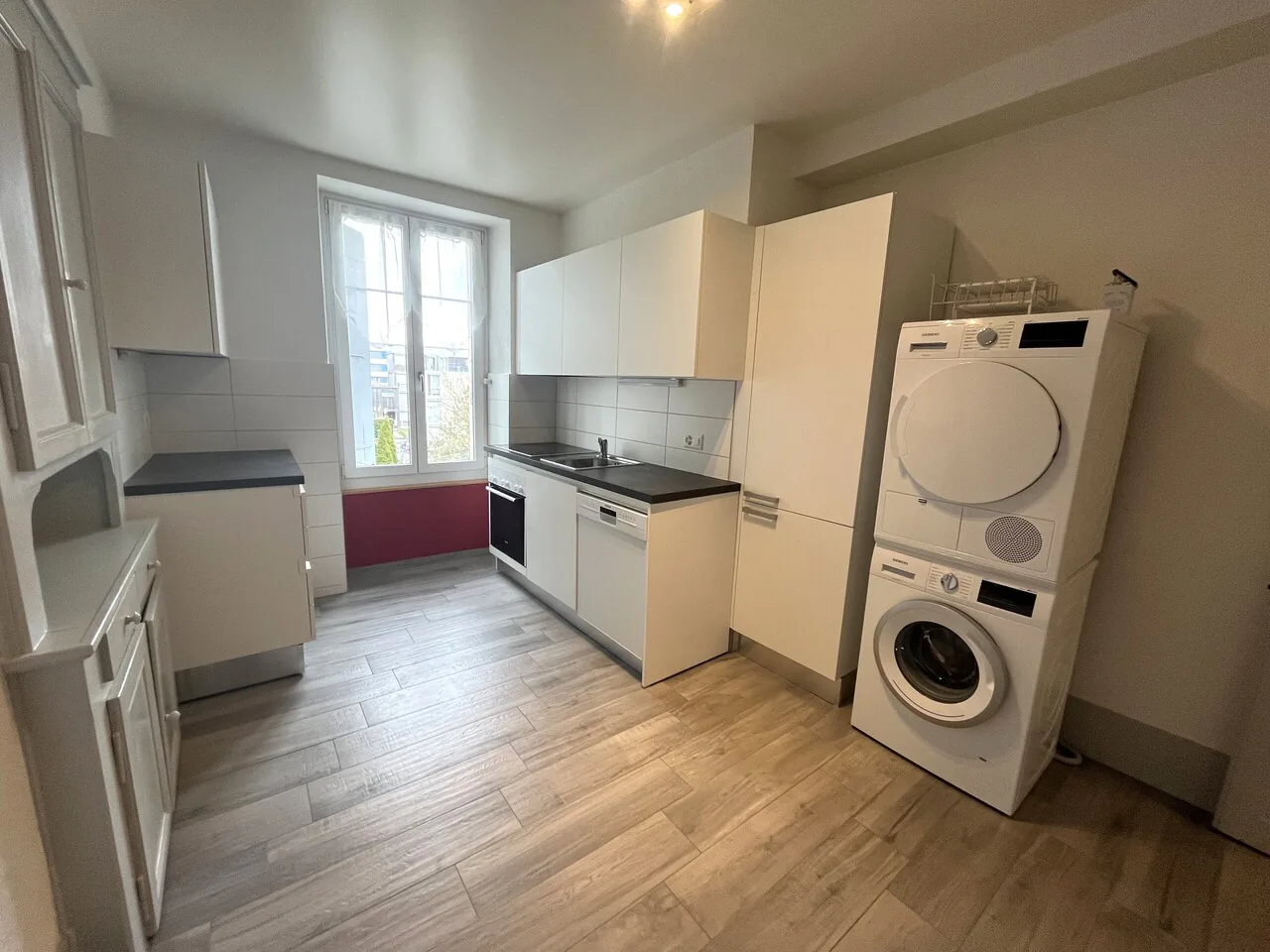 Ampio appartamento di 4 locali con balcone e giardino a Yverdon-les-Bains