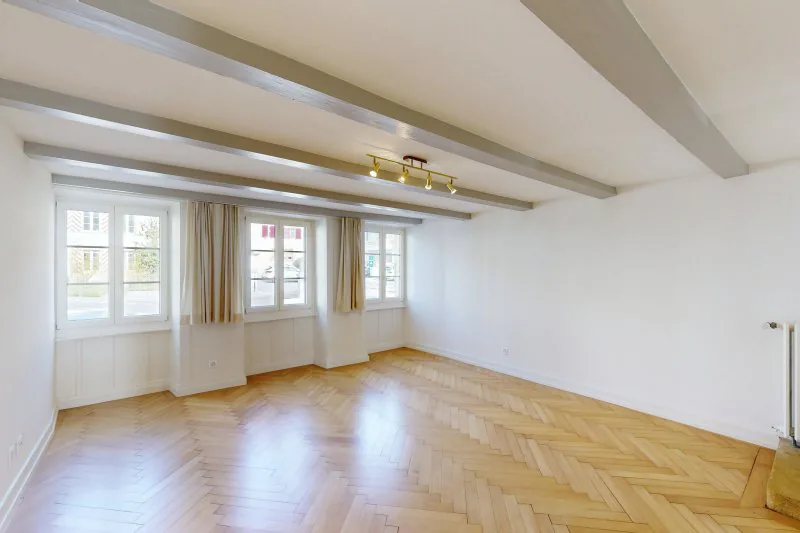 02526 - 5-Room Apartment - Place du Temple 13 - Cortaillod