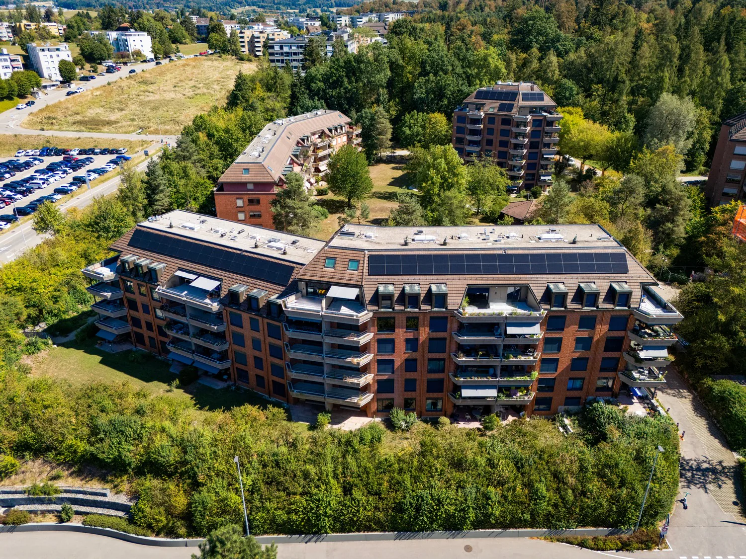 Platz für die ganze Familie 4.5 Zimmer mit zwei Balkonen im Brünnlipark