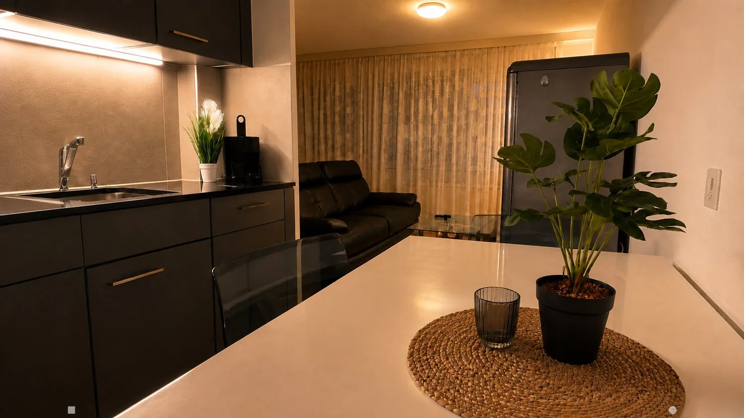 Möbliert wohnen im Herzen von Biel – 40 m², Balkon, Klima & Sauna