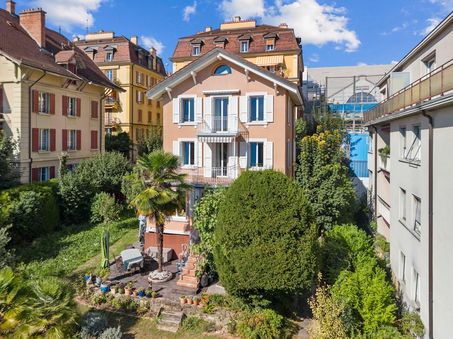 Prächtiges Einfamilienhaus mit 9,5 Zimmern und Garten ? Lausanne unter der Bahn
