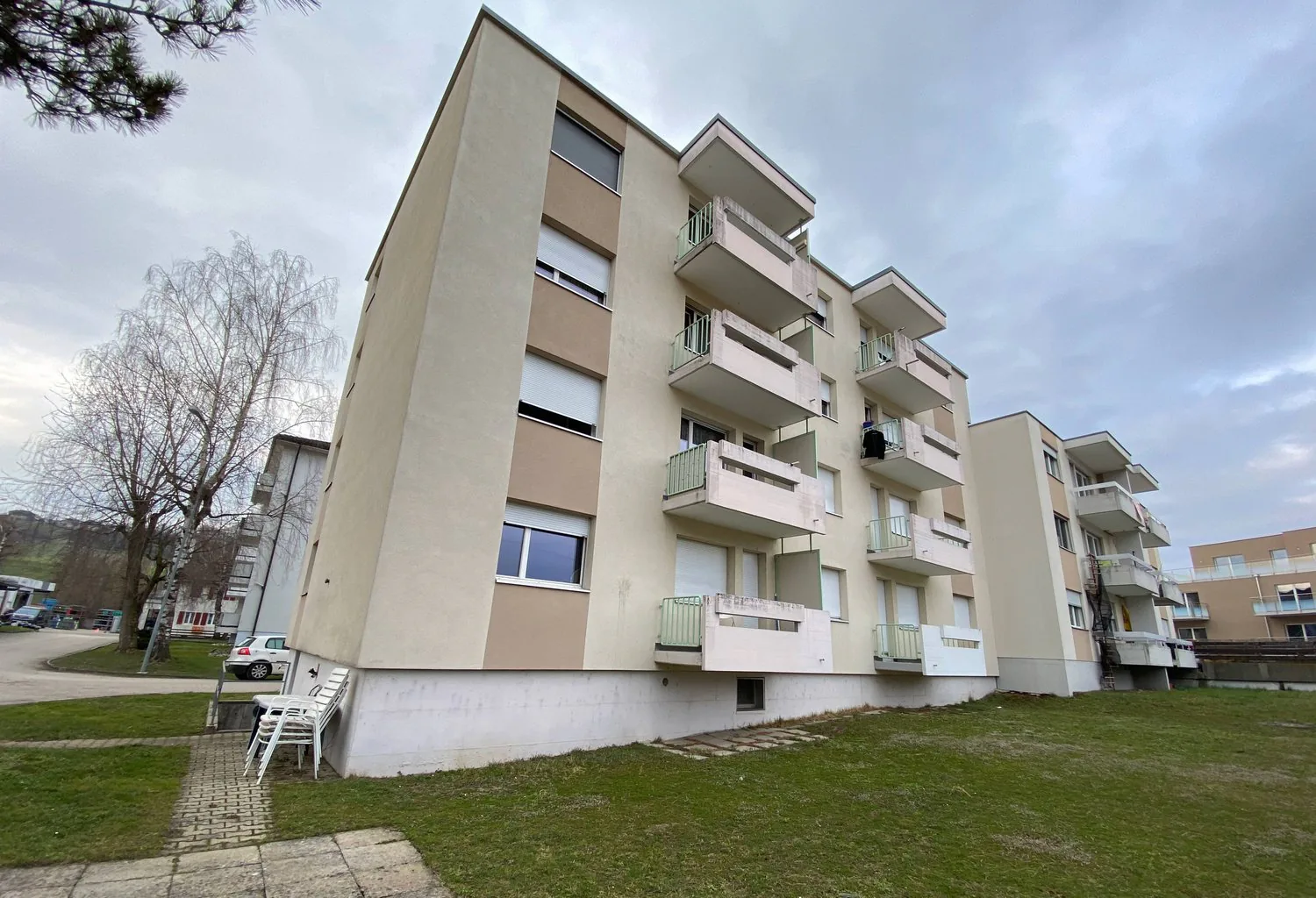 Bel appartement de 4 pièces au rez supérieur