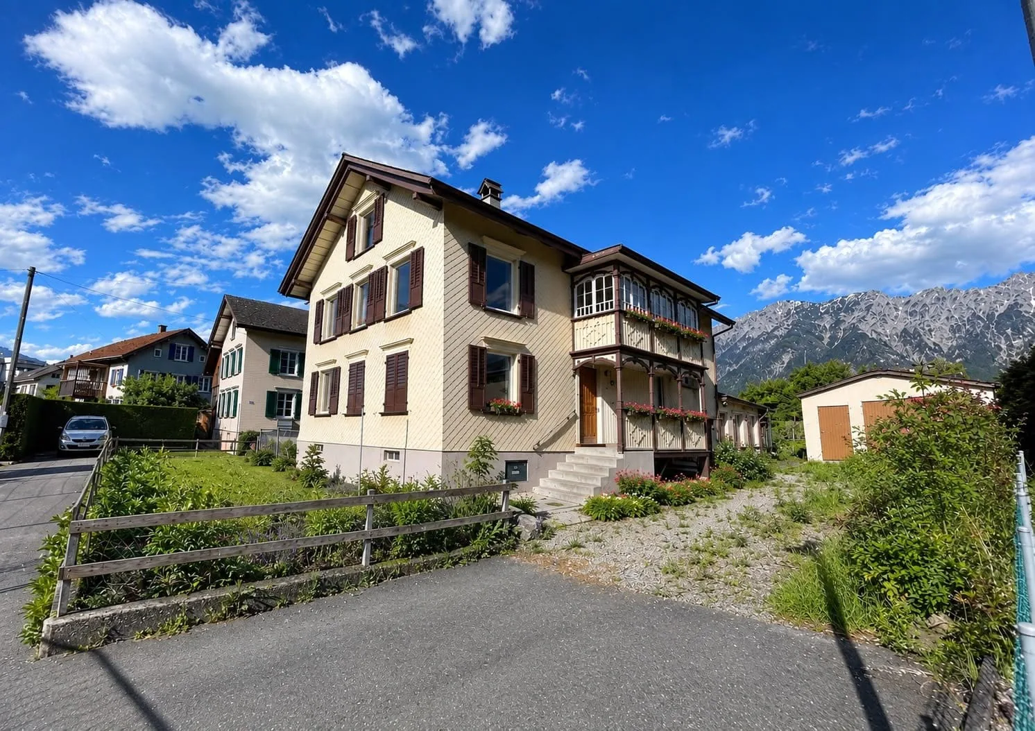 7.5-Zimmer-Einfamilienhaus mit Entwicklungspotenzial an zentraler Lage in Buchs SG