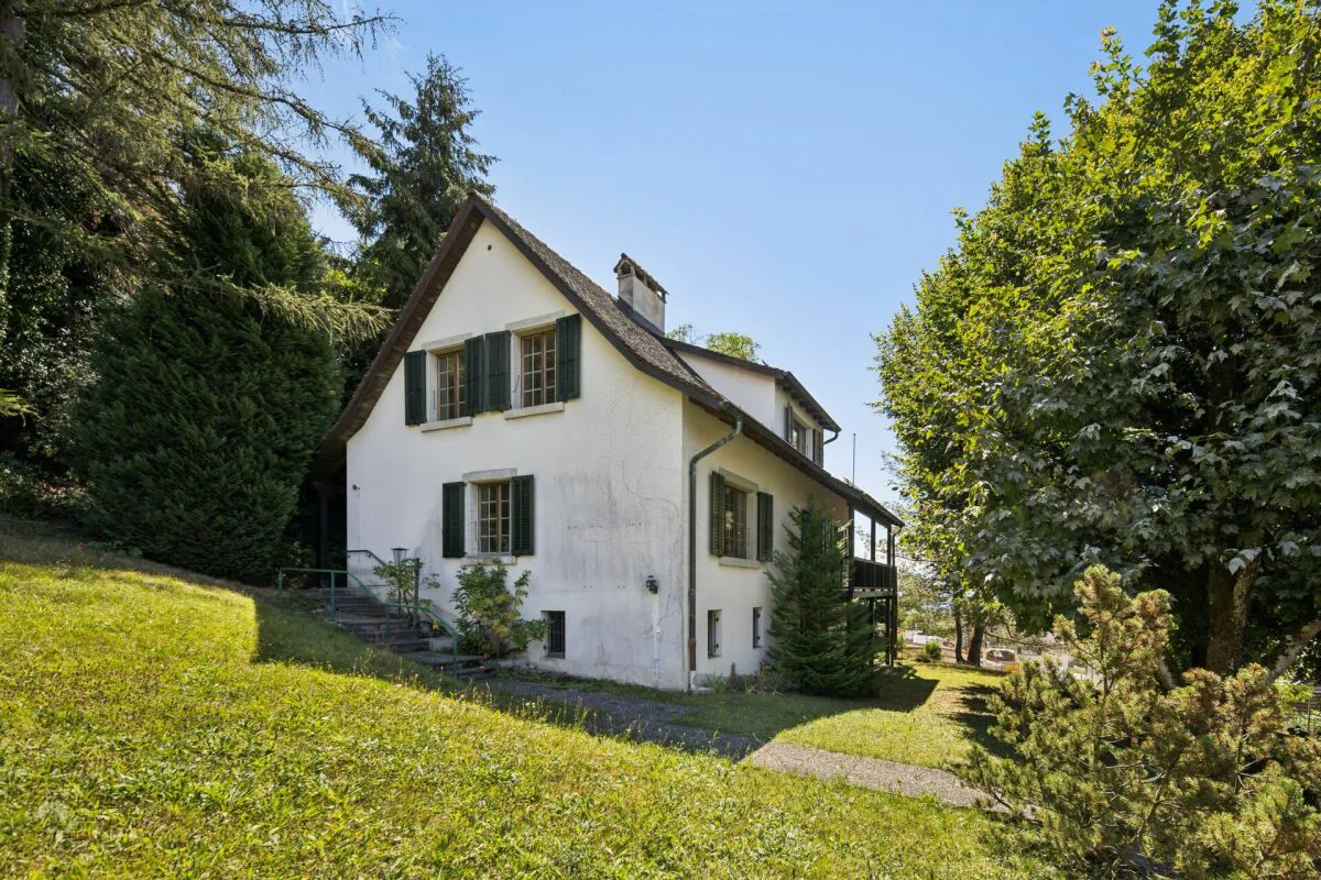 Maison individuelle de 5 pièces sur un grand terrain à Blonay VD avec vue sur le lac et les montagnes