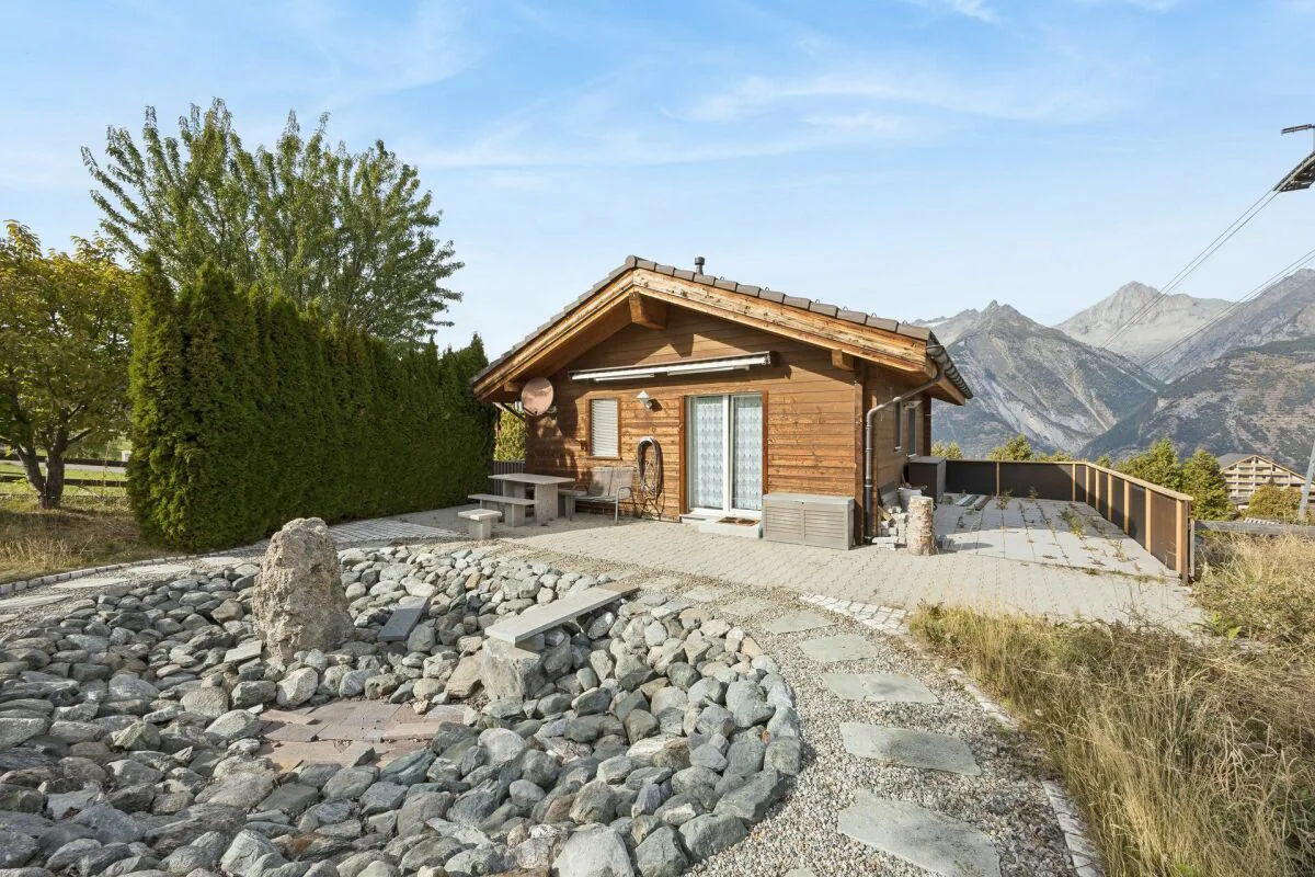 Charmant chalet de 3,5 pièces à Unterbäch - maison de famille tiny confortable avec beaucoup d'intimité