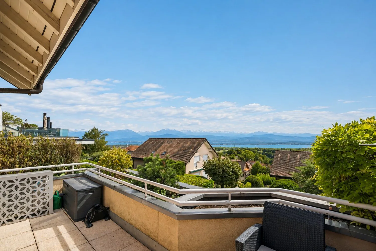 Triplex 5 rooms with lake view