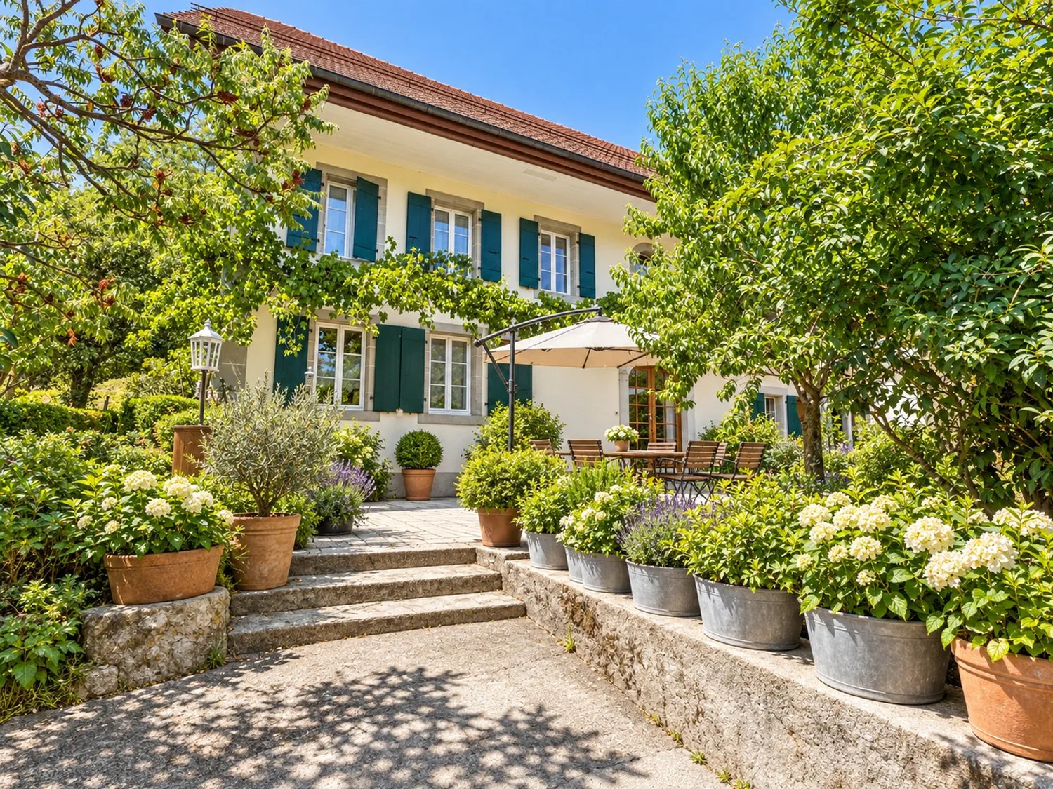Maison de caractère rénovée aux grands volumes