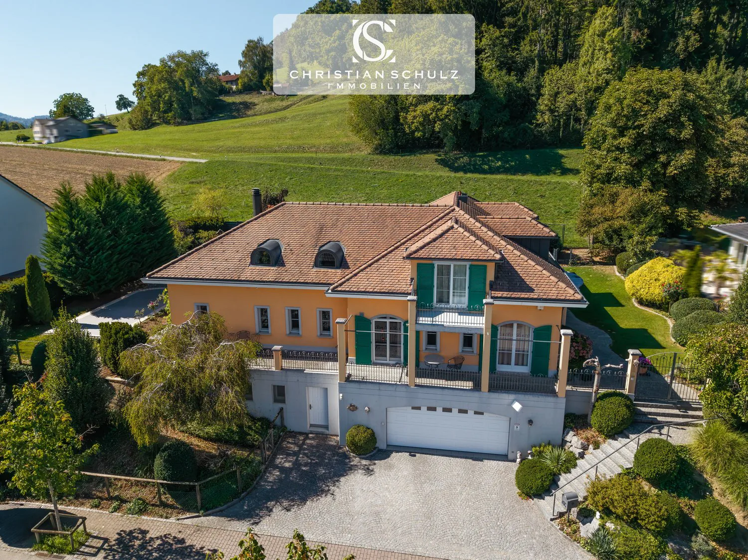 Villa toscana con vista sul Säntis, ascensore, piscina e garage spazioso