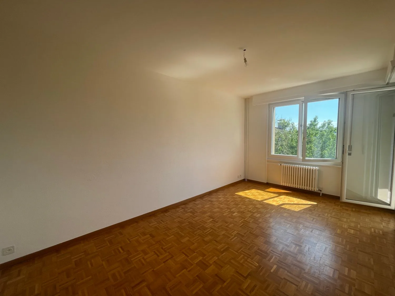 Schönes 2,5-Zimmer-Apartment mit Balkon in ruhiger Nachbarschaft in La Sarraz