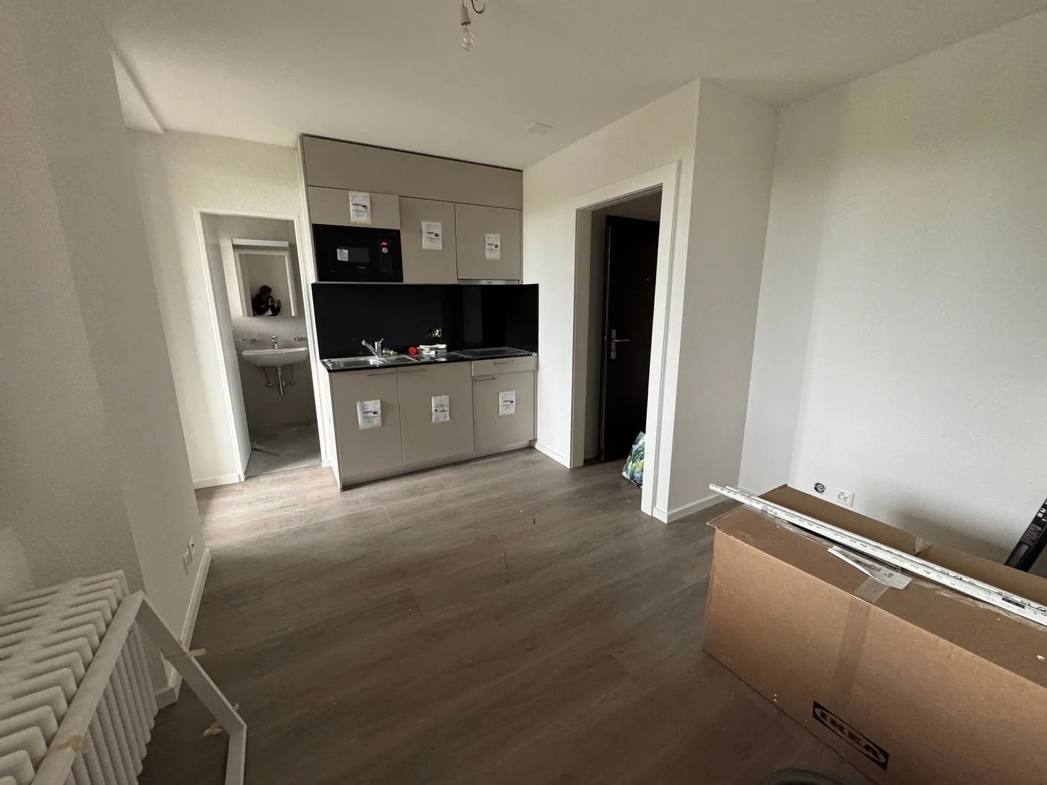 Schönes möbliertes Studio, komplett renoviert im Jahr 2025