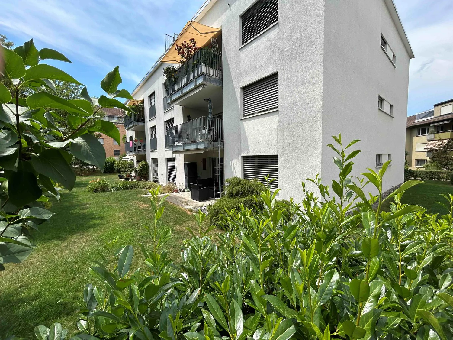 Modern ownership apartment in a quiet residential area with two seats