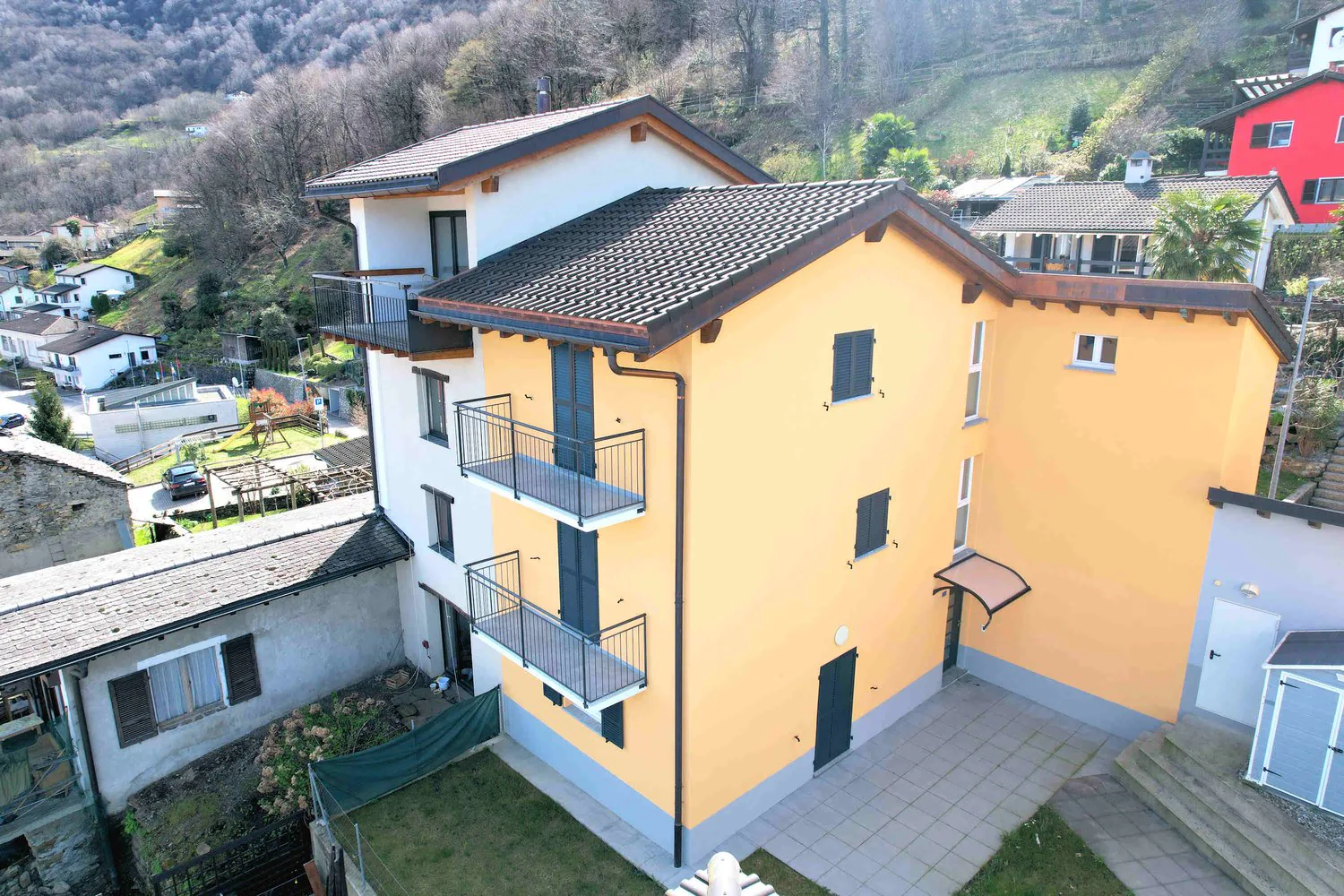 Geräumiges, komplett renoviertes Haus, nur 15 Minuten von Bellinzona entfernt