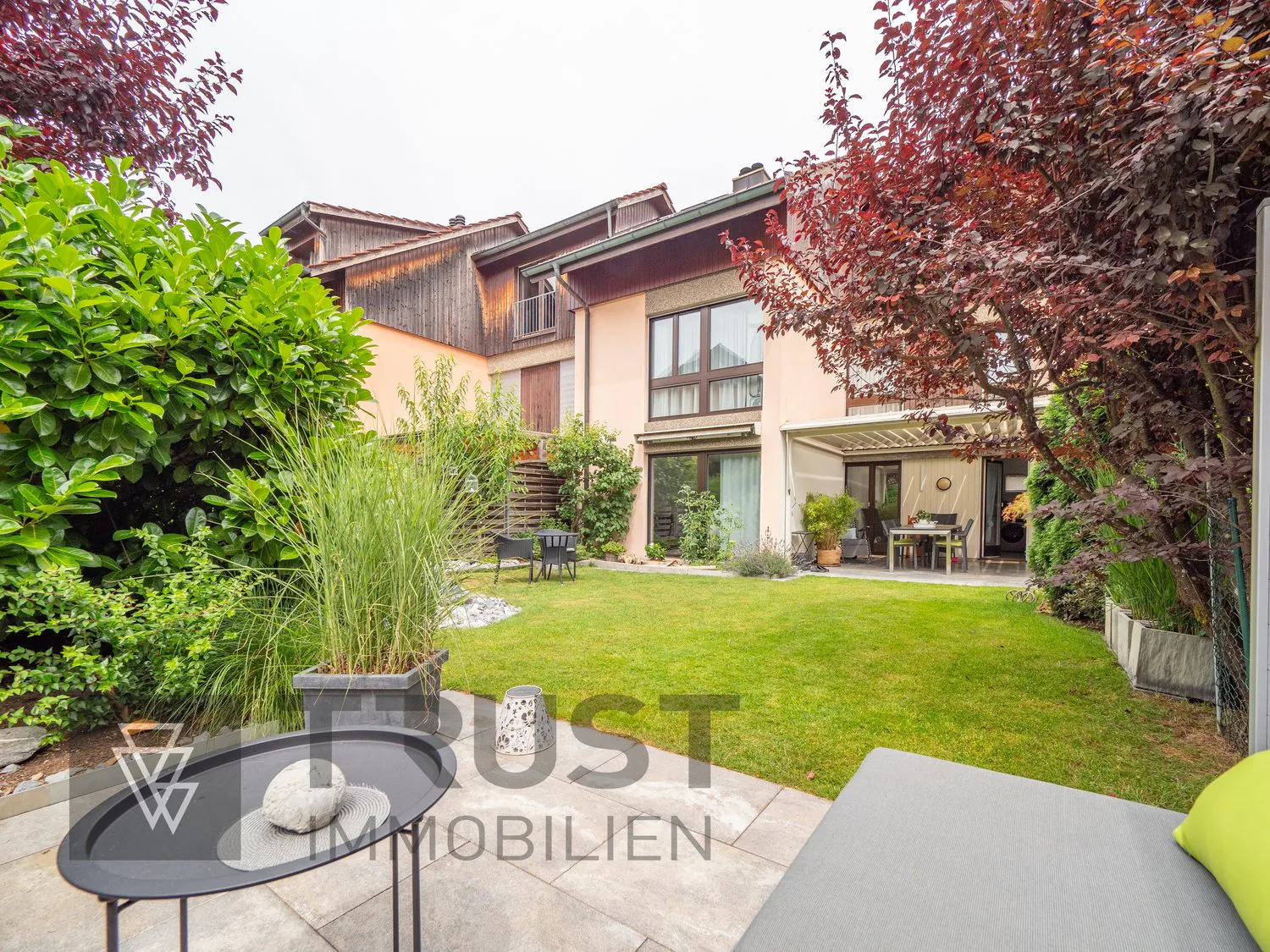 Family-friendly row house with garden