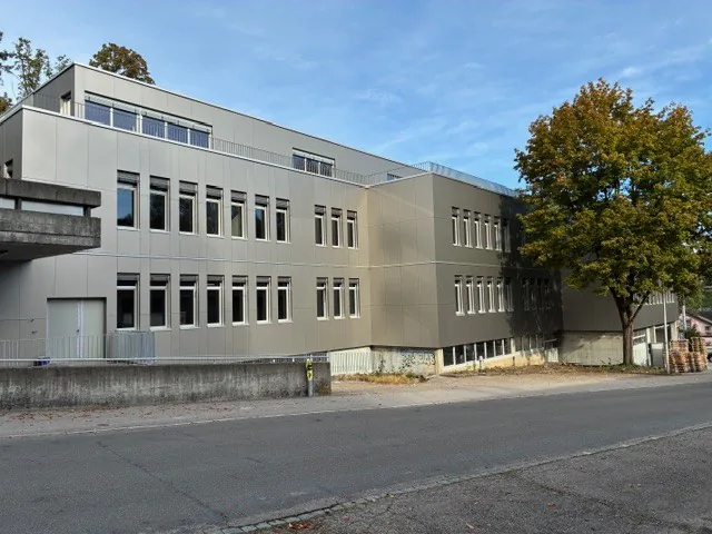 Espace de stockage au niveau intermédiaire au Löchliweg pour sous-location
