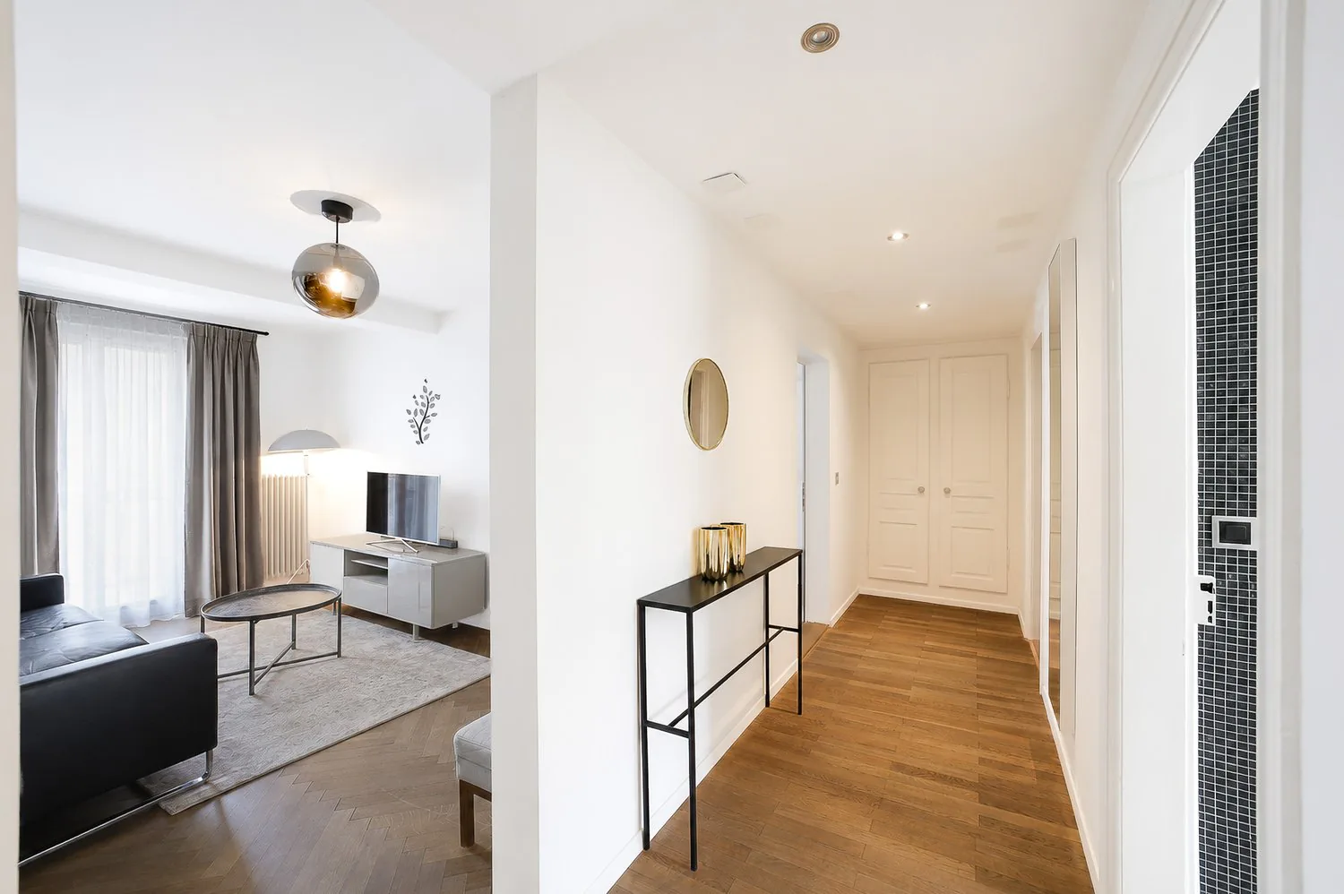 Ampio appartamento di 3,5 locali con balcone a Zürich-Ovest