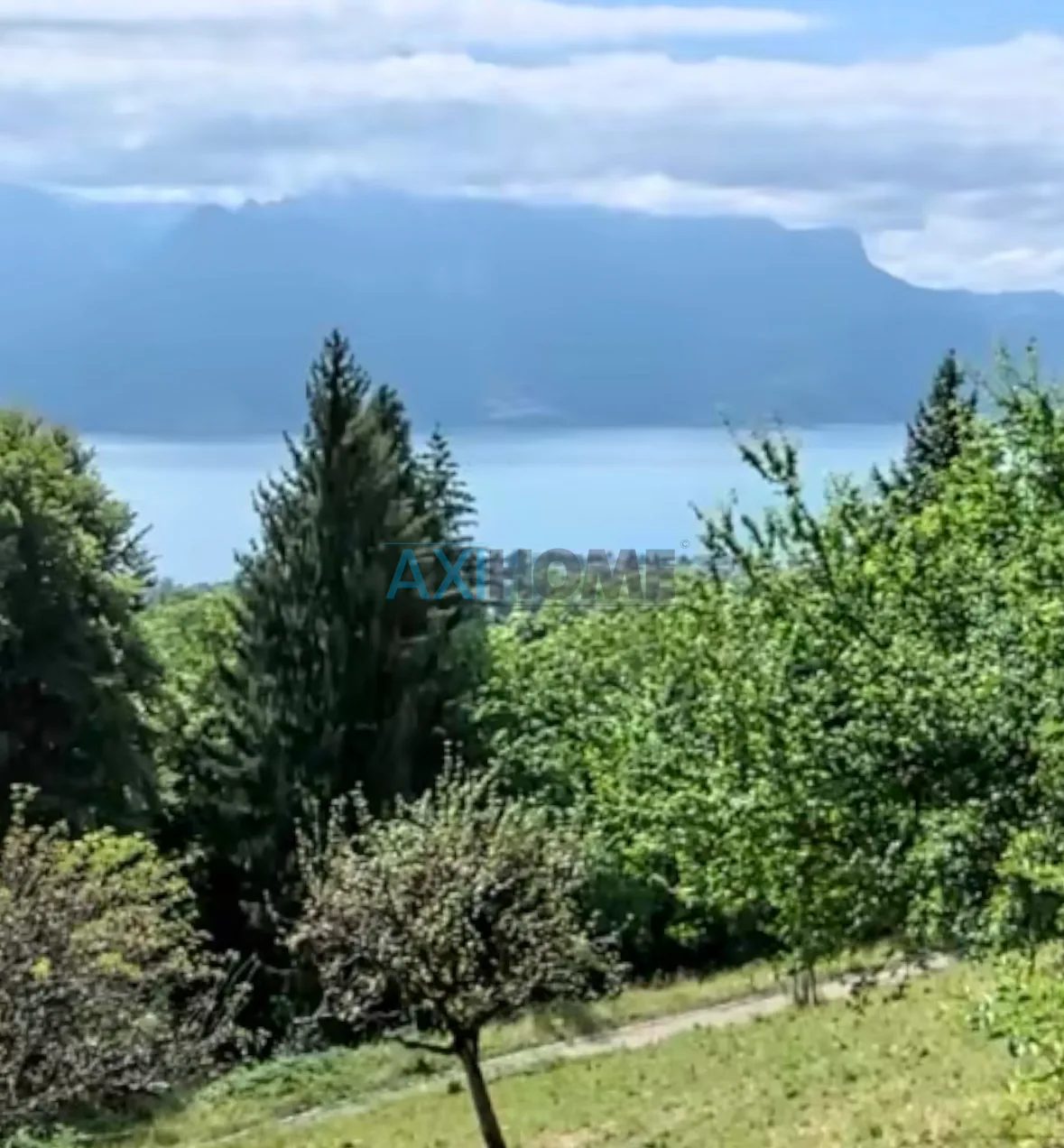 Bauparzelle mit Seeblick und Baugenehmigung für eine Einzelvilla