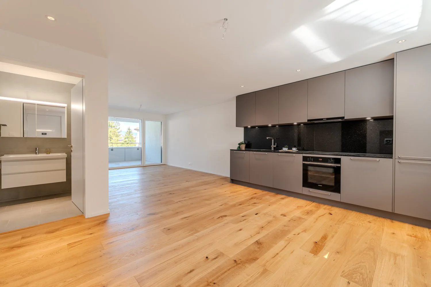 L'architettura incontra la qualità della vita, la tua nuova casa ad Aarburg