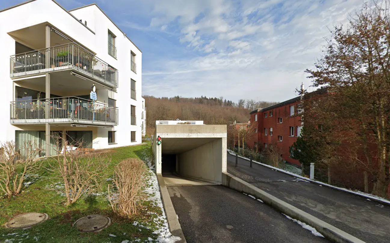 Einstellhallenplätze in Tiefgarage zu vermieten