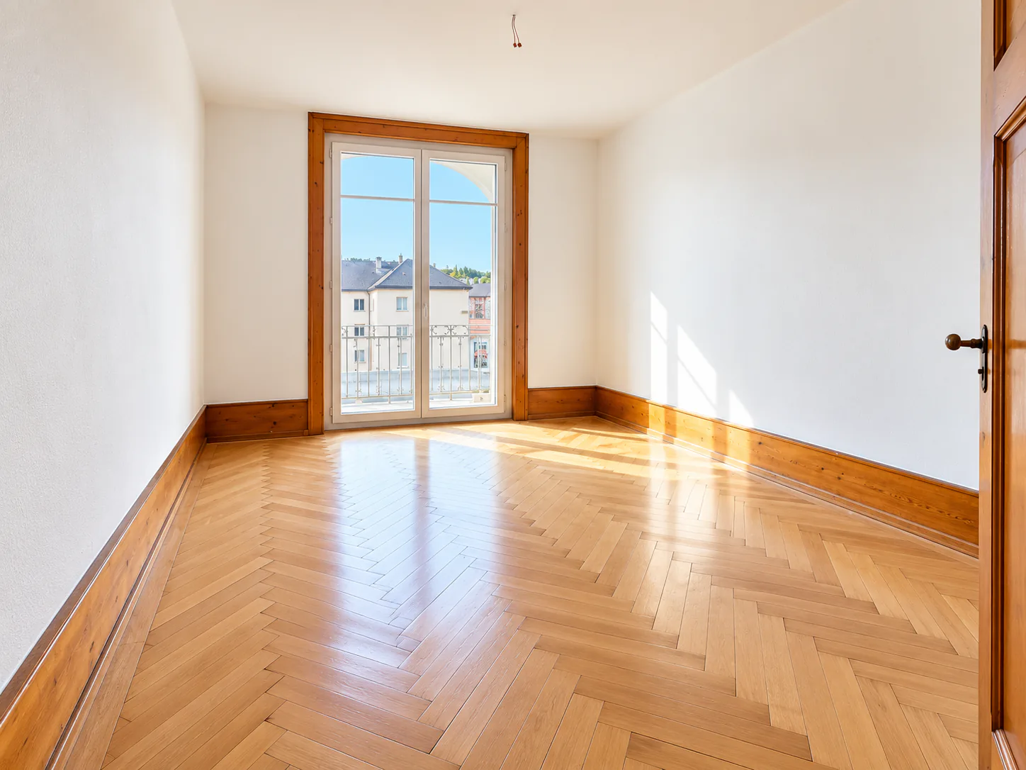 Bell'appartamento di 2 locali ristrutturato con balcone