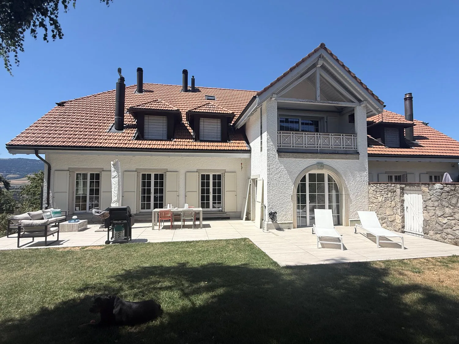 Charmant appartement de 5 pièces à Val-de-Ruz – Rénové et lumineux