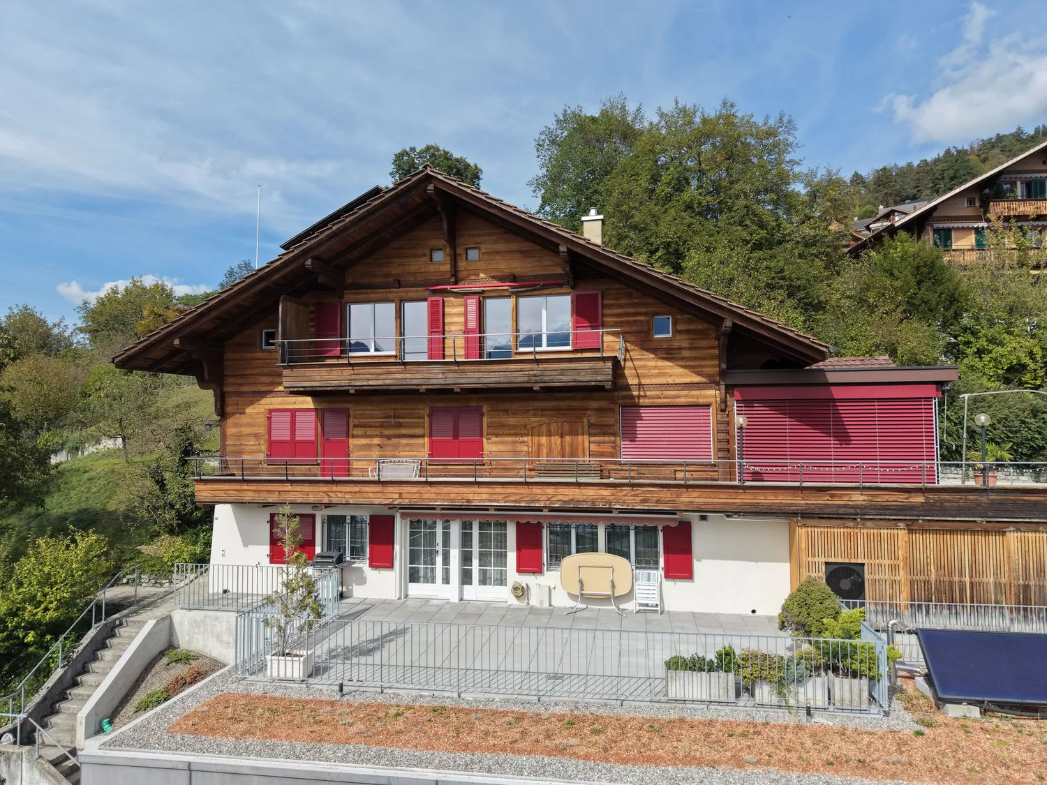 Incantevole appartamento mansardato di 2,5 locali con una vista da sogno sul lago e le montagne