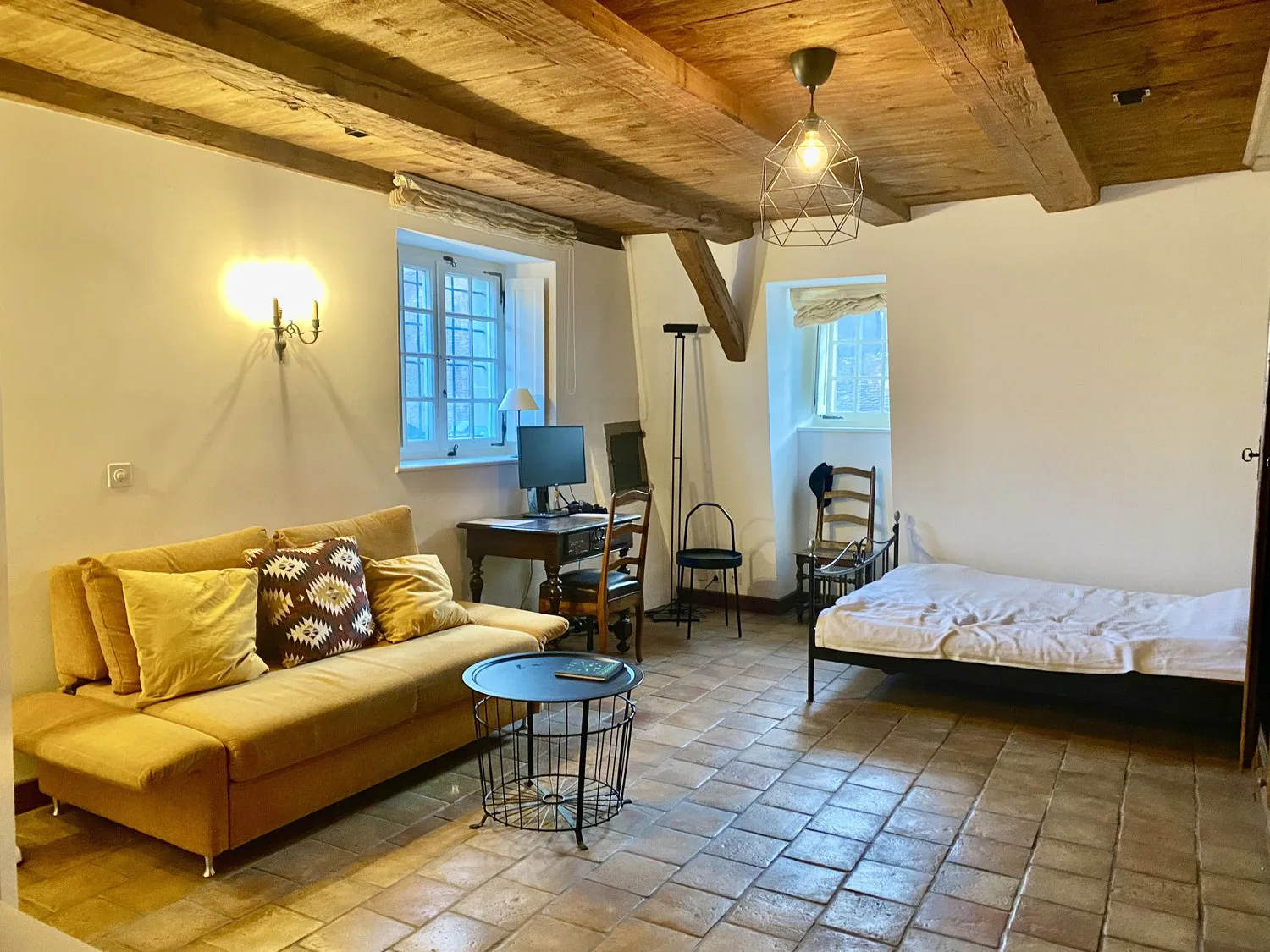 APPARTEMENT 1 PIÈCE À FRIBOURG (FR), MEUBLÉ