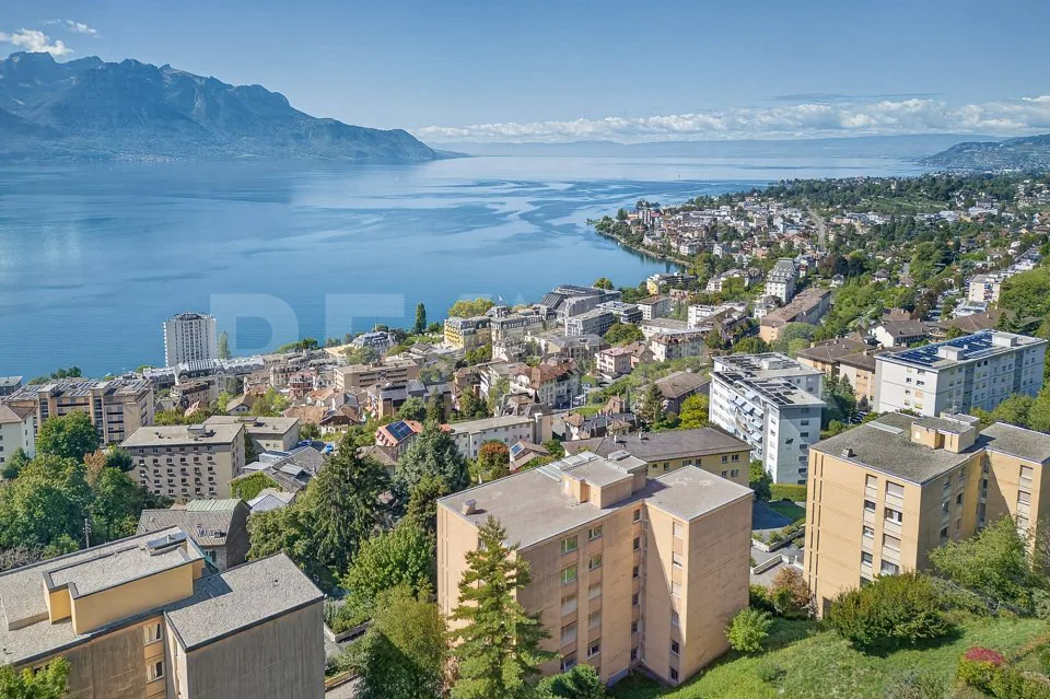 Lake Geneva in clear view: superb 4.5 rooms in Montreux