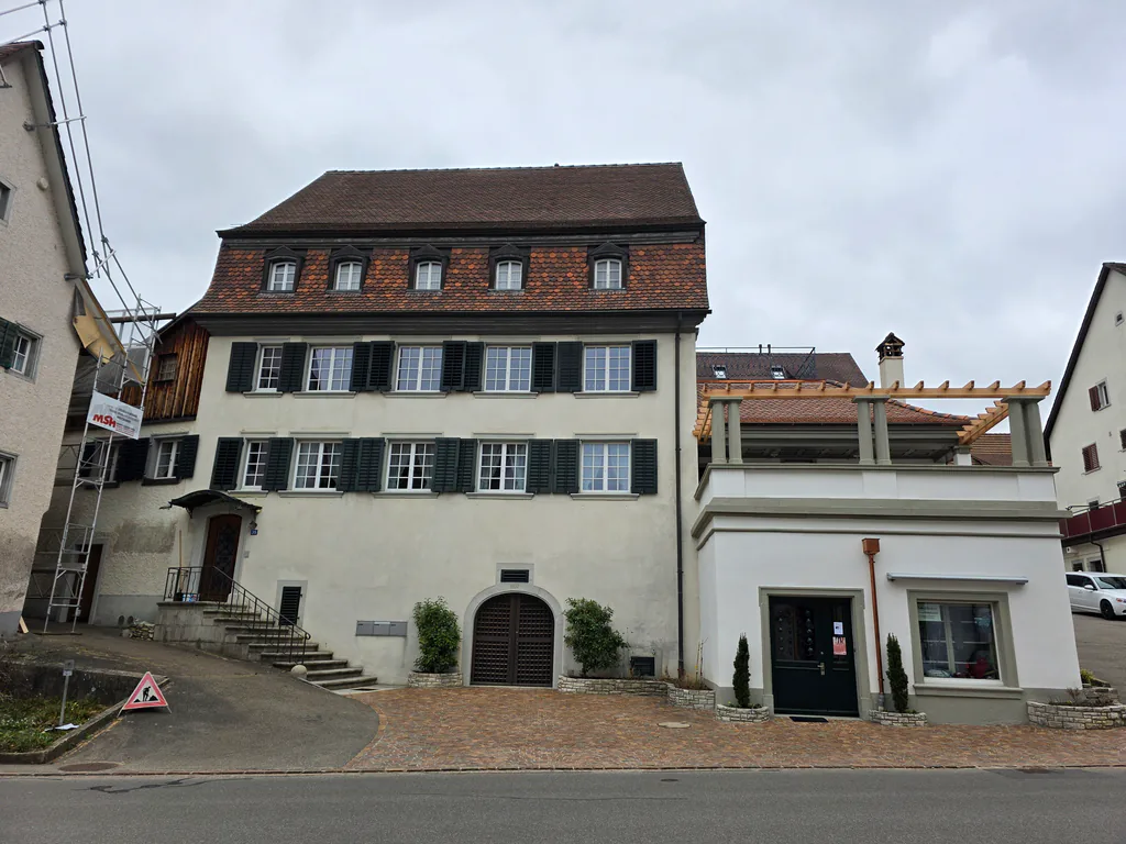 Sanierter Gewölbekeller mitten in Hallau