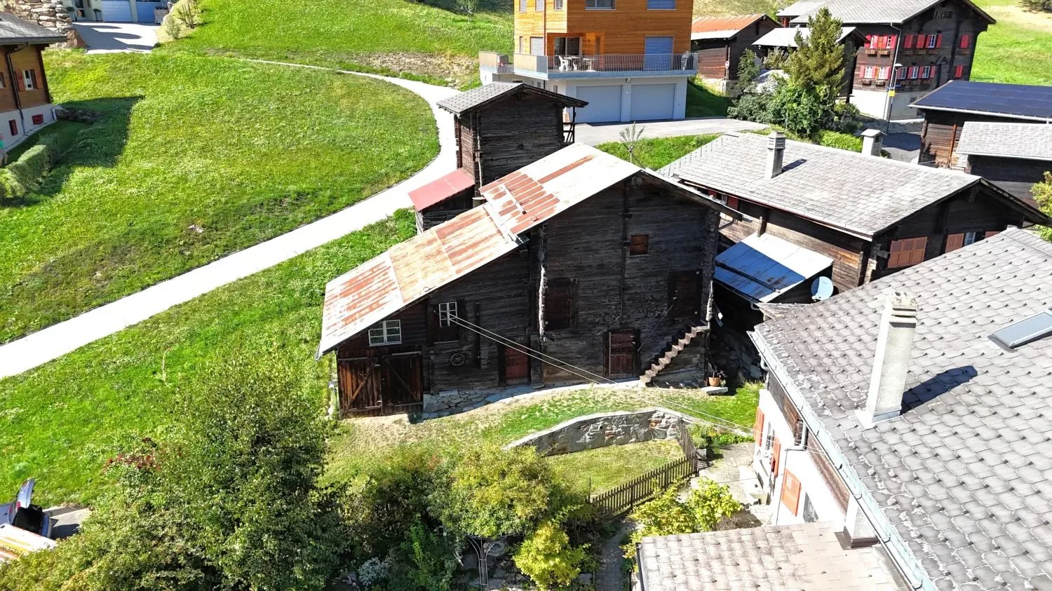 Grange avec potentiel de résidence secondaire près de Riederalp