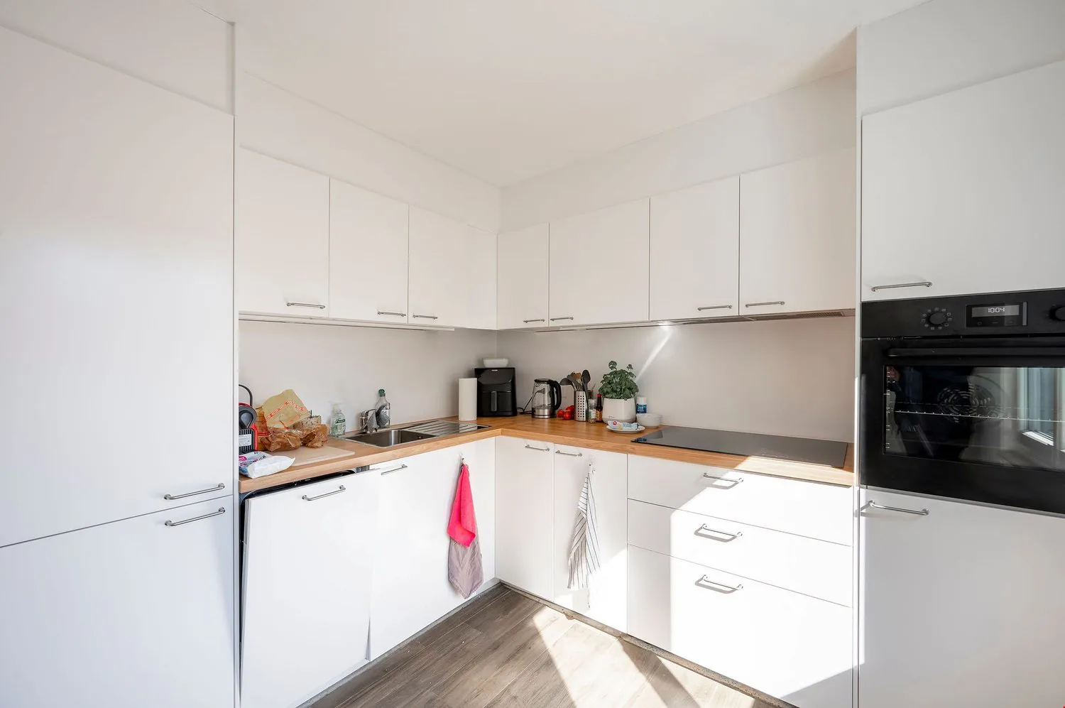 «Chambre en colocation incl. meubles, électricité et internet - Au cœur de Visp»