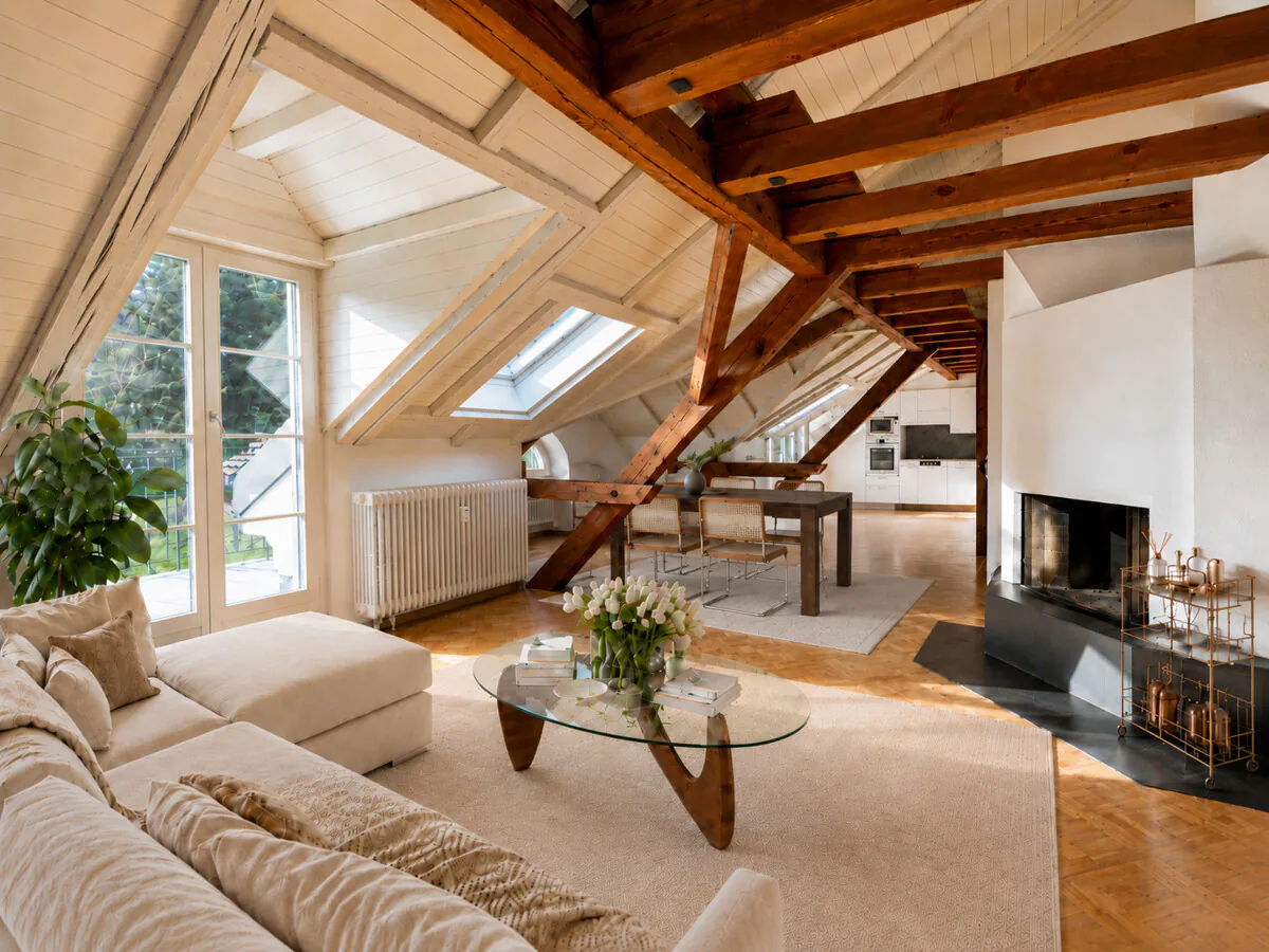 Zurich: appartement historique avec galerie et cheminée