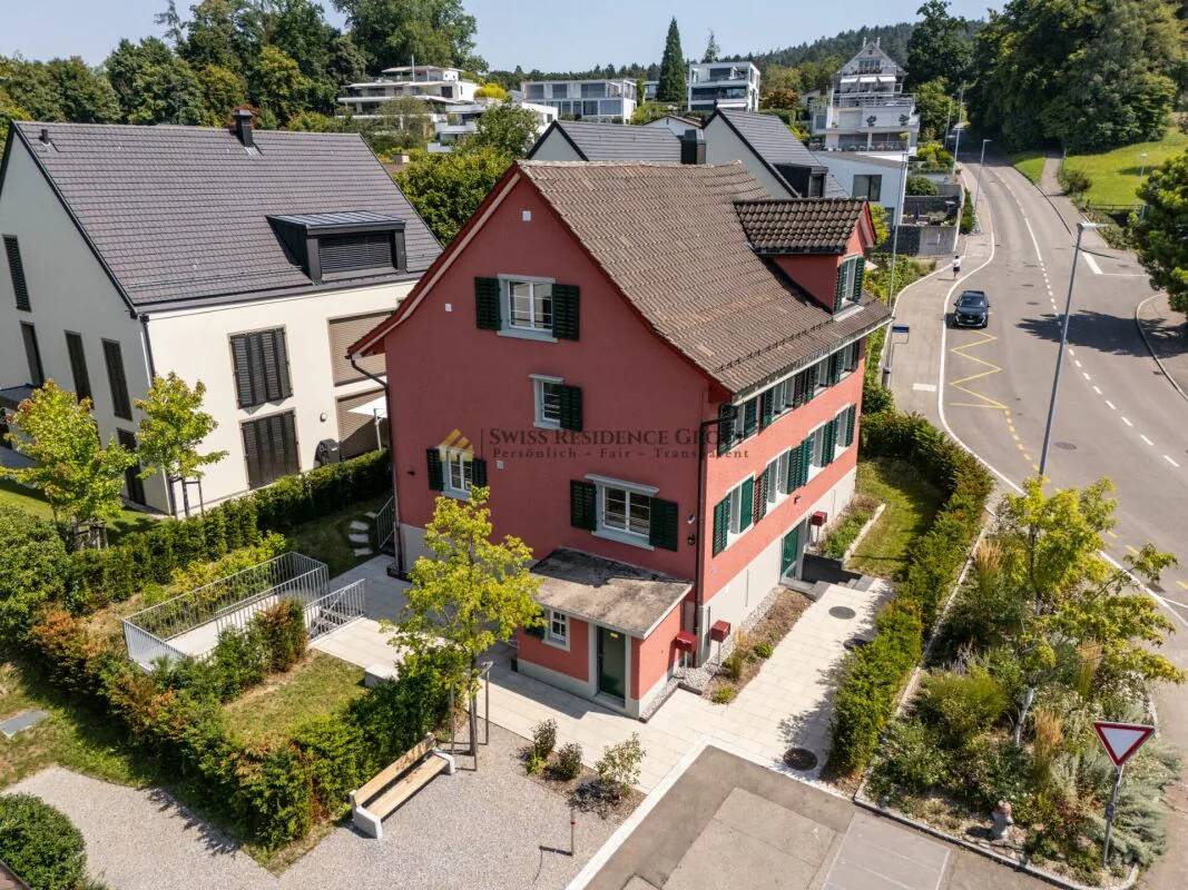Unique opportunity in Küsnacht on Lake Zurich