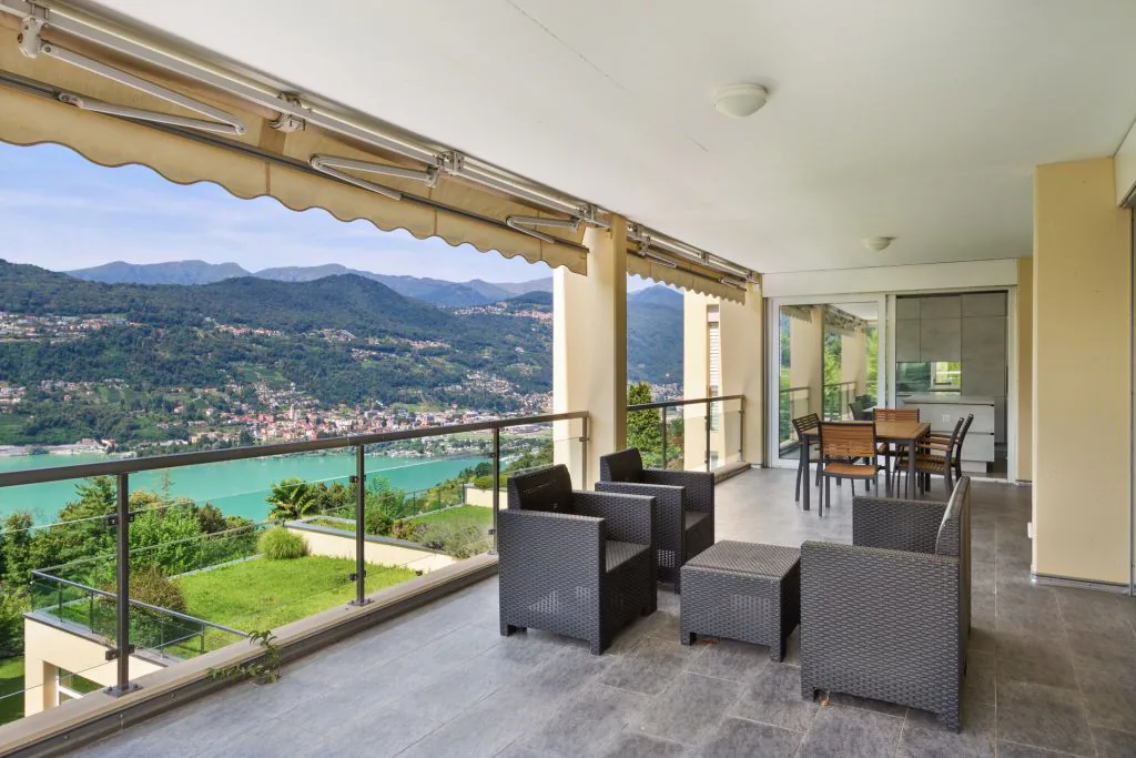 Favoloso Appartamento 5.5 locali, con Vista Lago e Piscina a Montagnola, Svizzera
