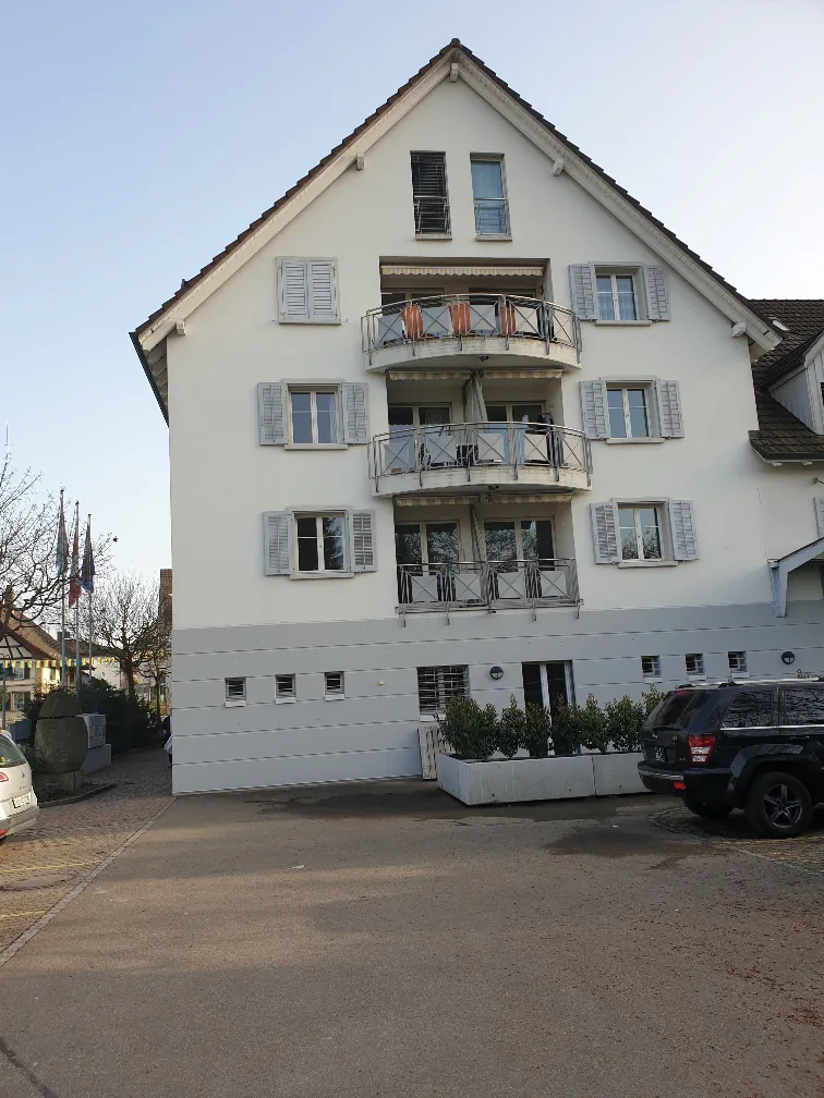 Zentral, hell & gemütlich: 2.5-Zimmer-Wohnung in Niederwil