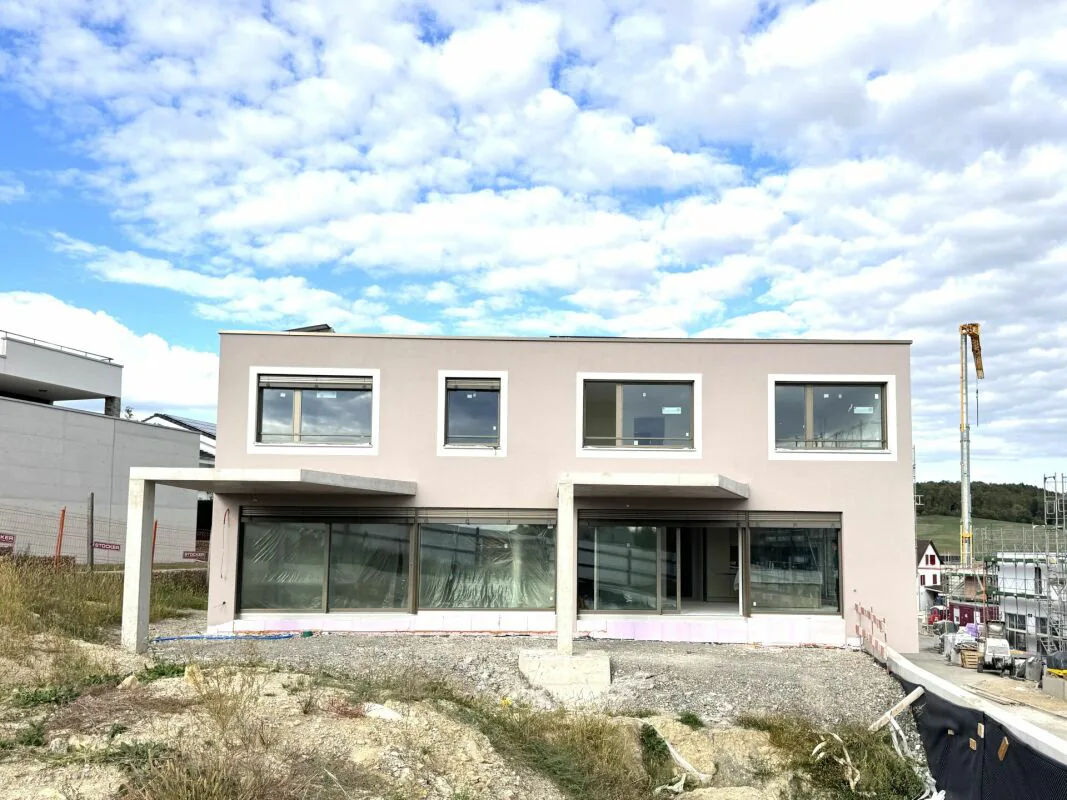 Newly built single-family house - modern and with its own photovoltaic system