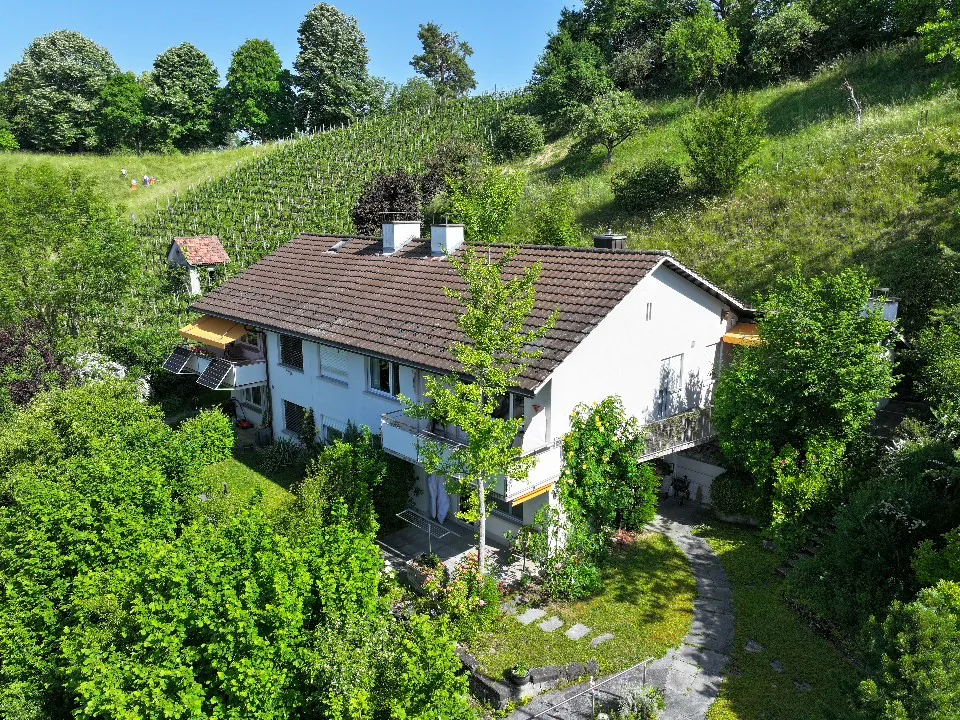 Vivere con vista - casa unifamiliare di 5 1/2 locali in posizione rialzata ad Andelfingen