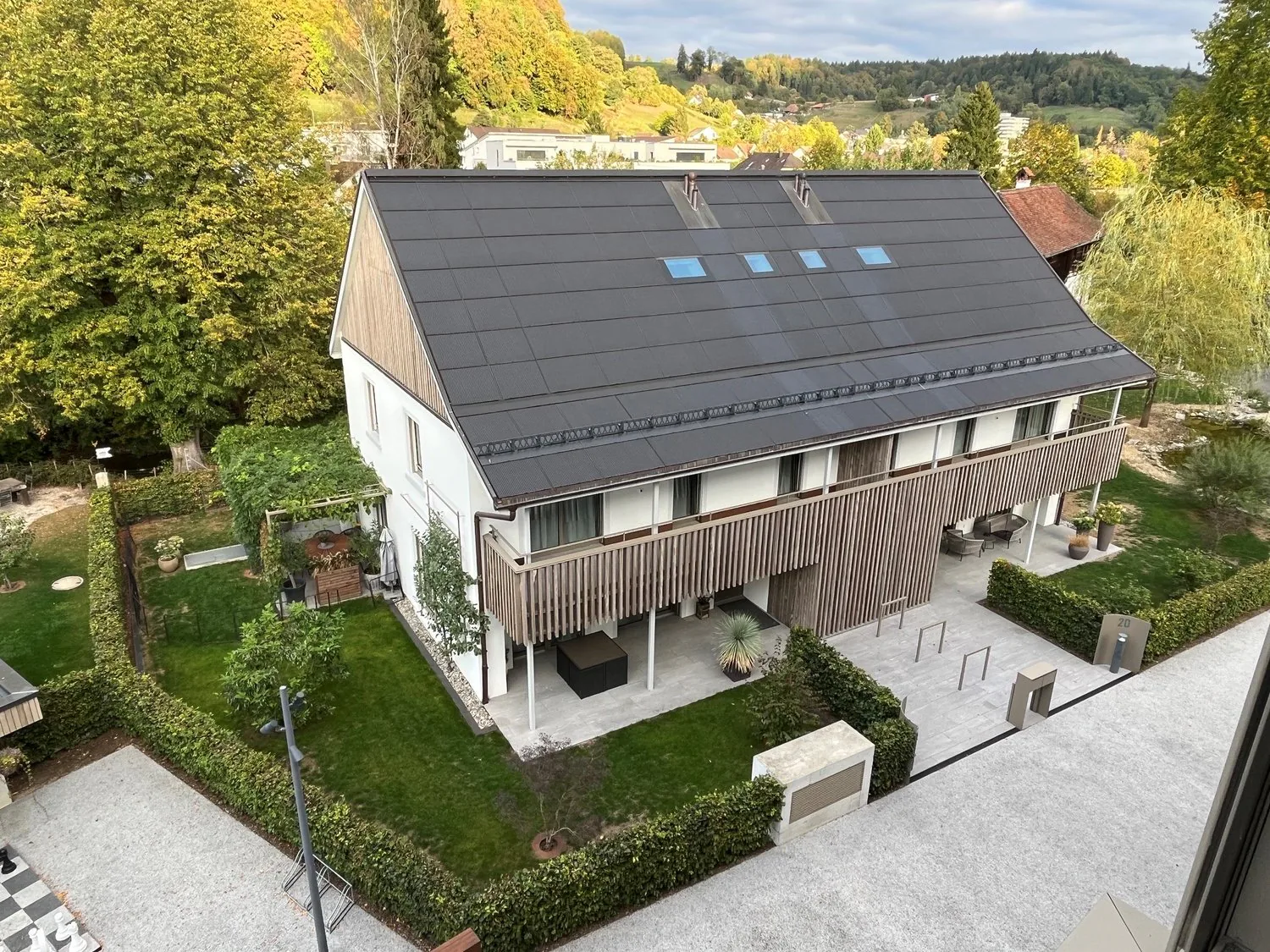 Modern 7.5-room semi-detached house embedded in the Suterguet Gränichen