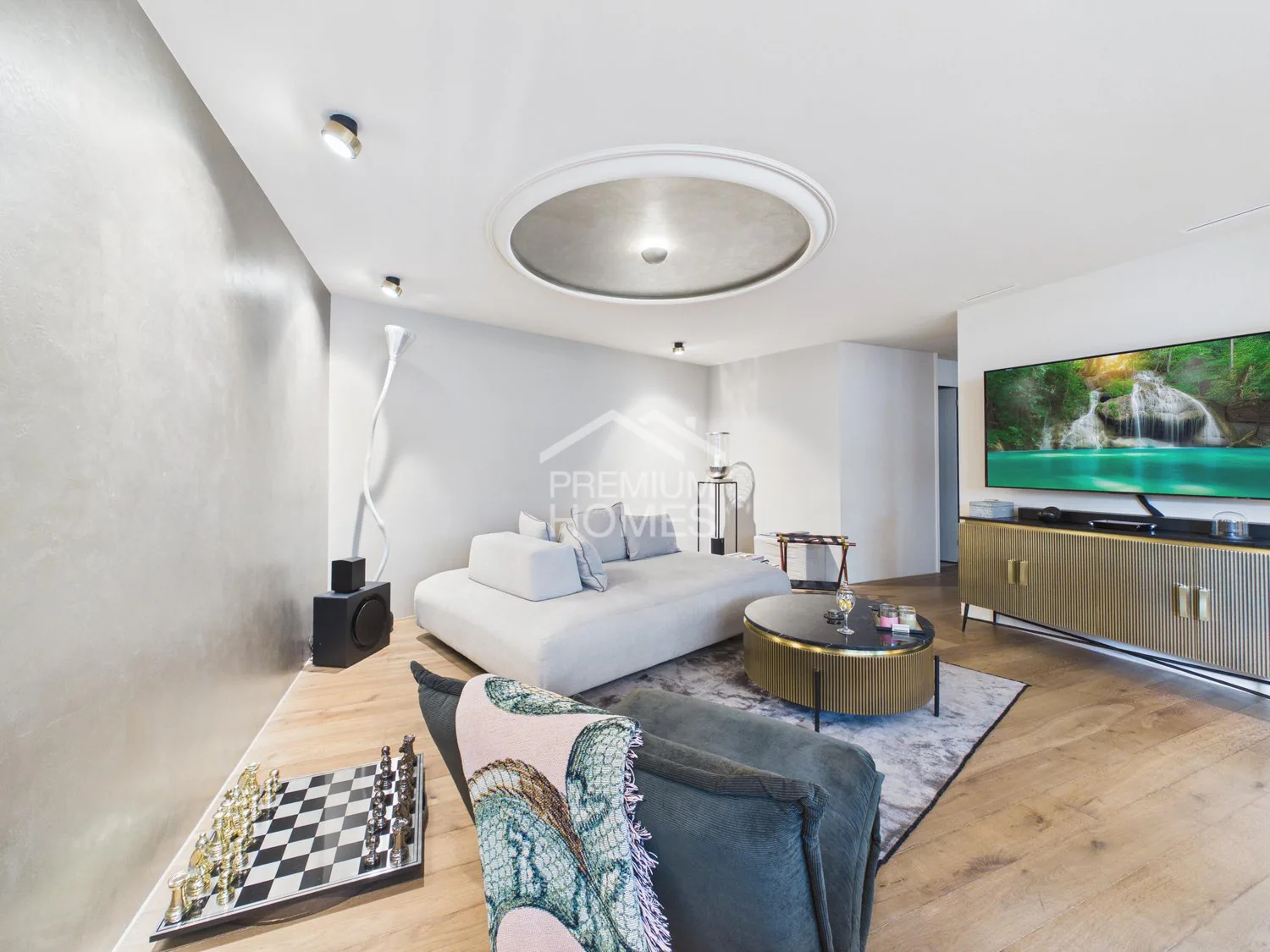 Your residence in Zürcher Seefeld - stylish, central, and ideal for commuters
