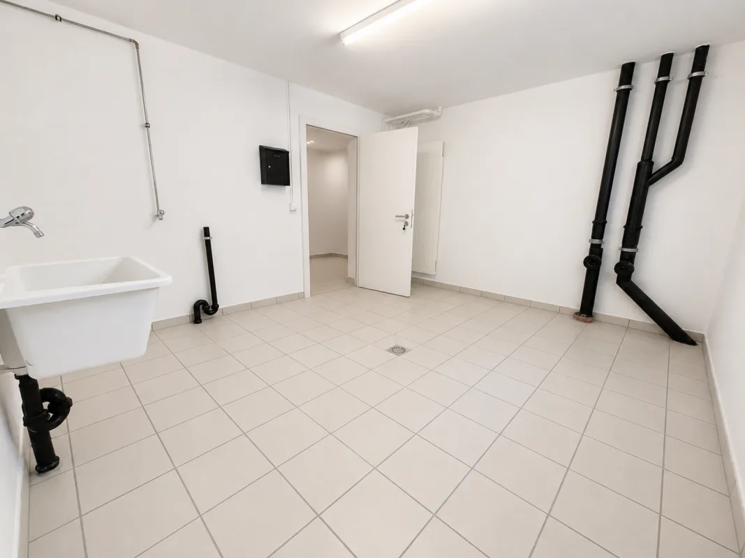 20 m2 space in Givisiez