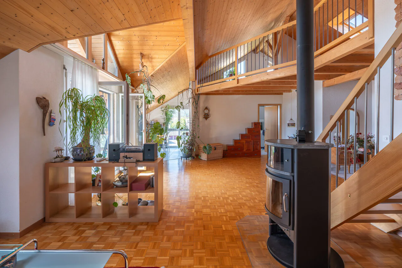 Nicht alle Tage! Wunderbare 4.5 -5.5 Zi.-Dachwohnung mit Galerie